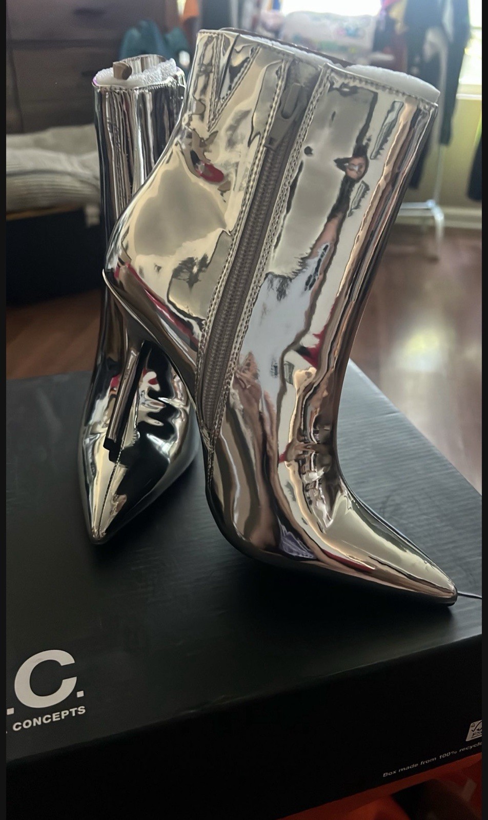 JOURNEE Collection Silver Boot Heels Brand New In Box , Size 5 M