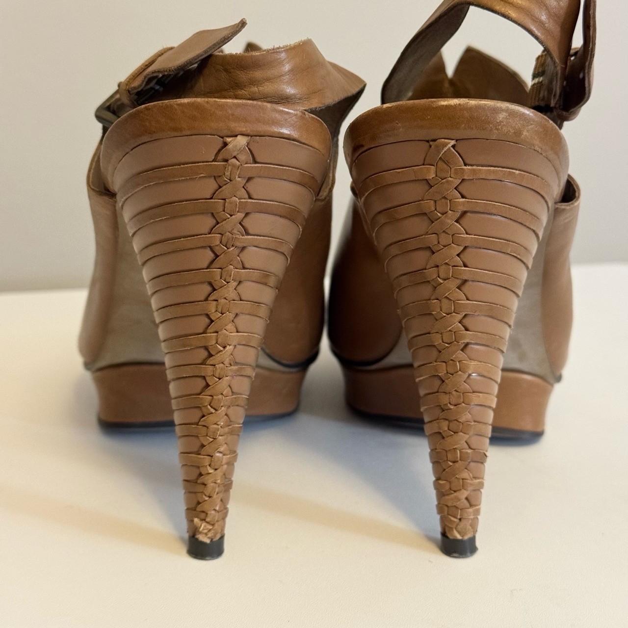 B Makowsky Peep Toe Heels Size 10 M Brown Ankle Strap Casual Workwear Versatile