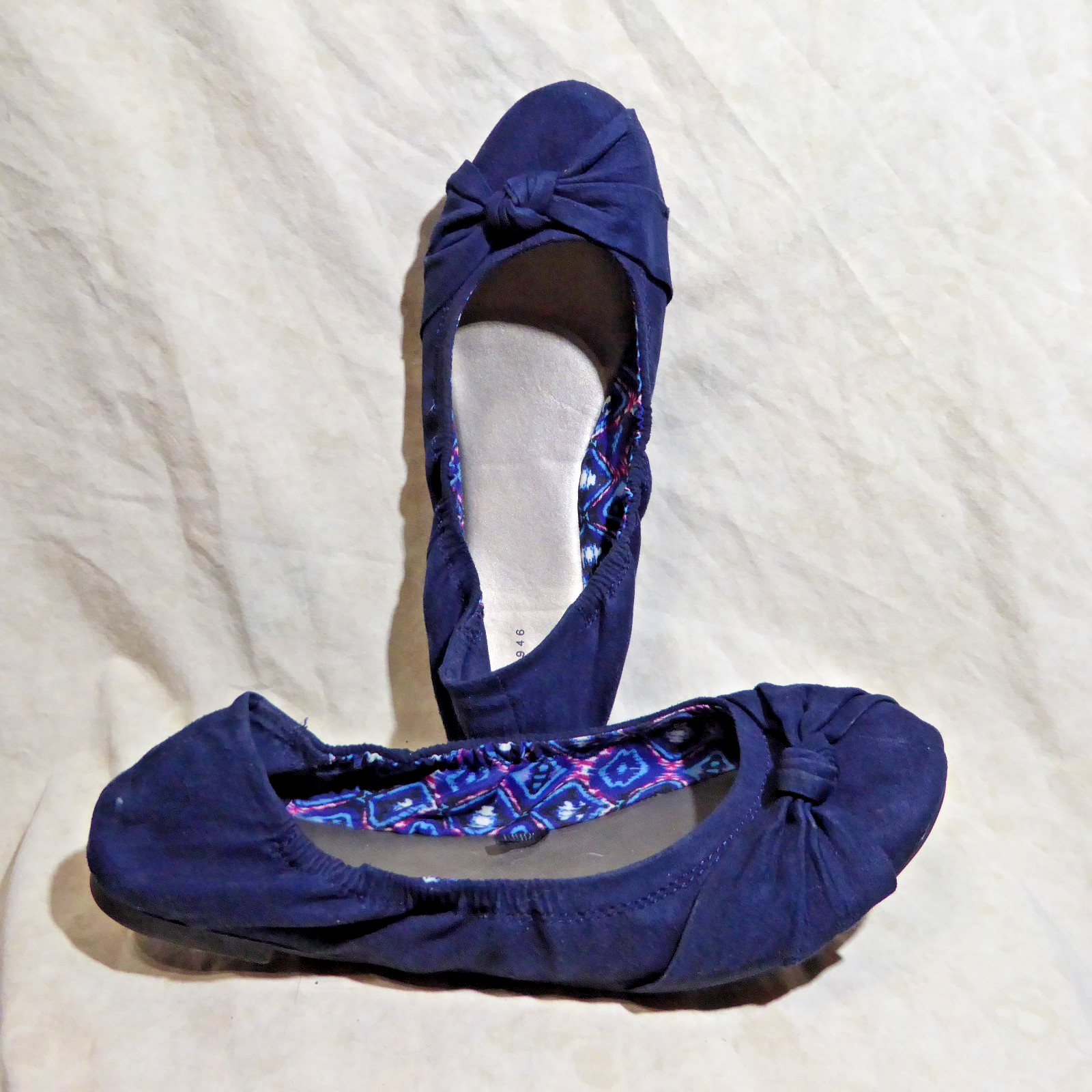 🩰 C est. 1946 Scrunch Ballet Flats 9 M Navy Blue Suede Textile; Knotted Straps