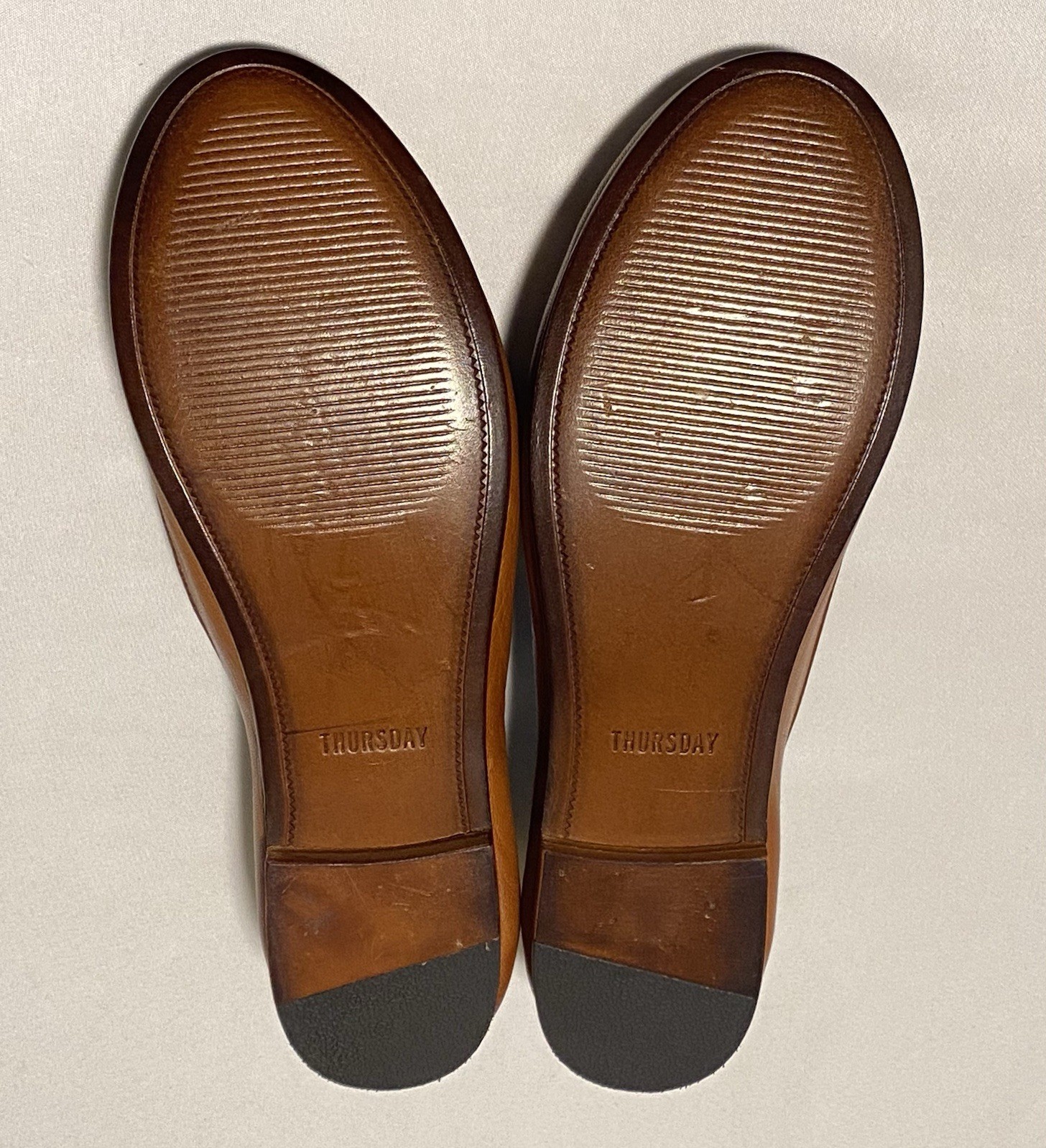 NWOB Thursday Feliz Brown Full Grain Leather Women’s Ballet Flats Size 6.5