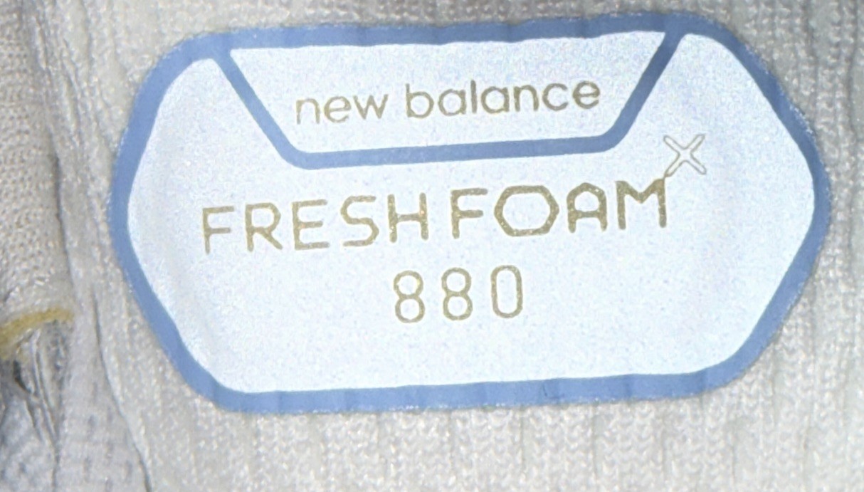 New Balance Fresh Foam 880v11 Arctic Fox White Women’s Size 9.5 B W880A11 NWOB