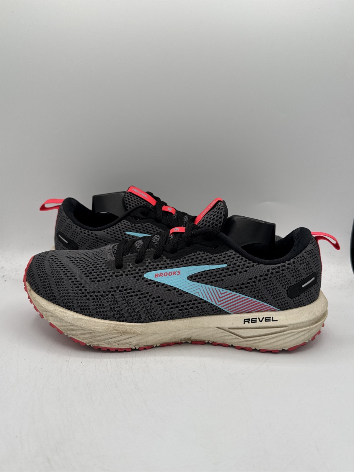 Brooks Women’s Revel 6 Energize Sneakers Black/Ebony/Bluefish Size 9M
