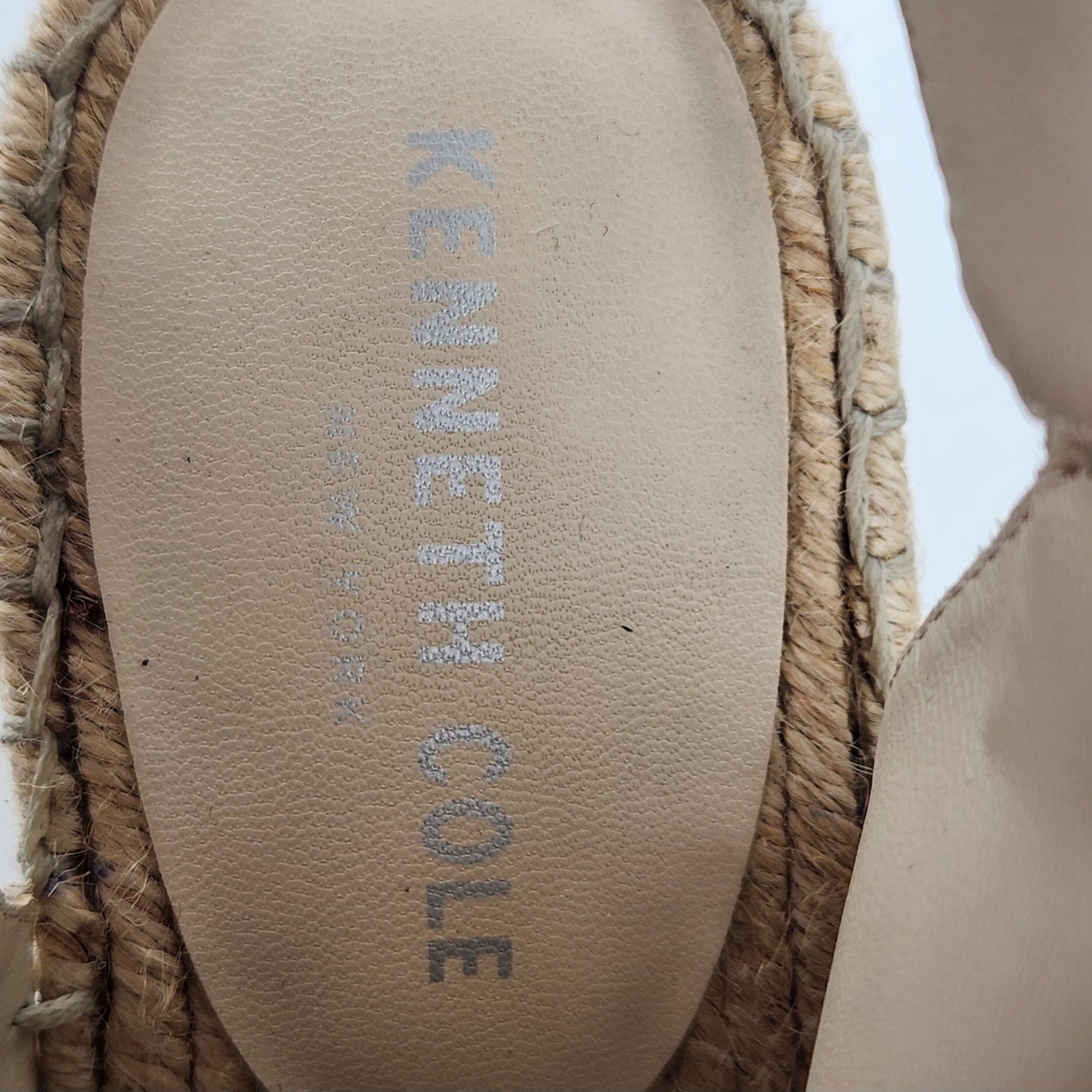 Kenneth Cole Odette Wedge Sandals Women 7.5 Tan Suede Espadrille Peep Toe Boho
