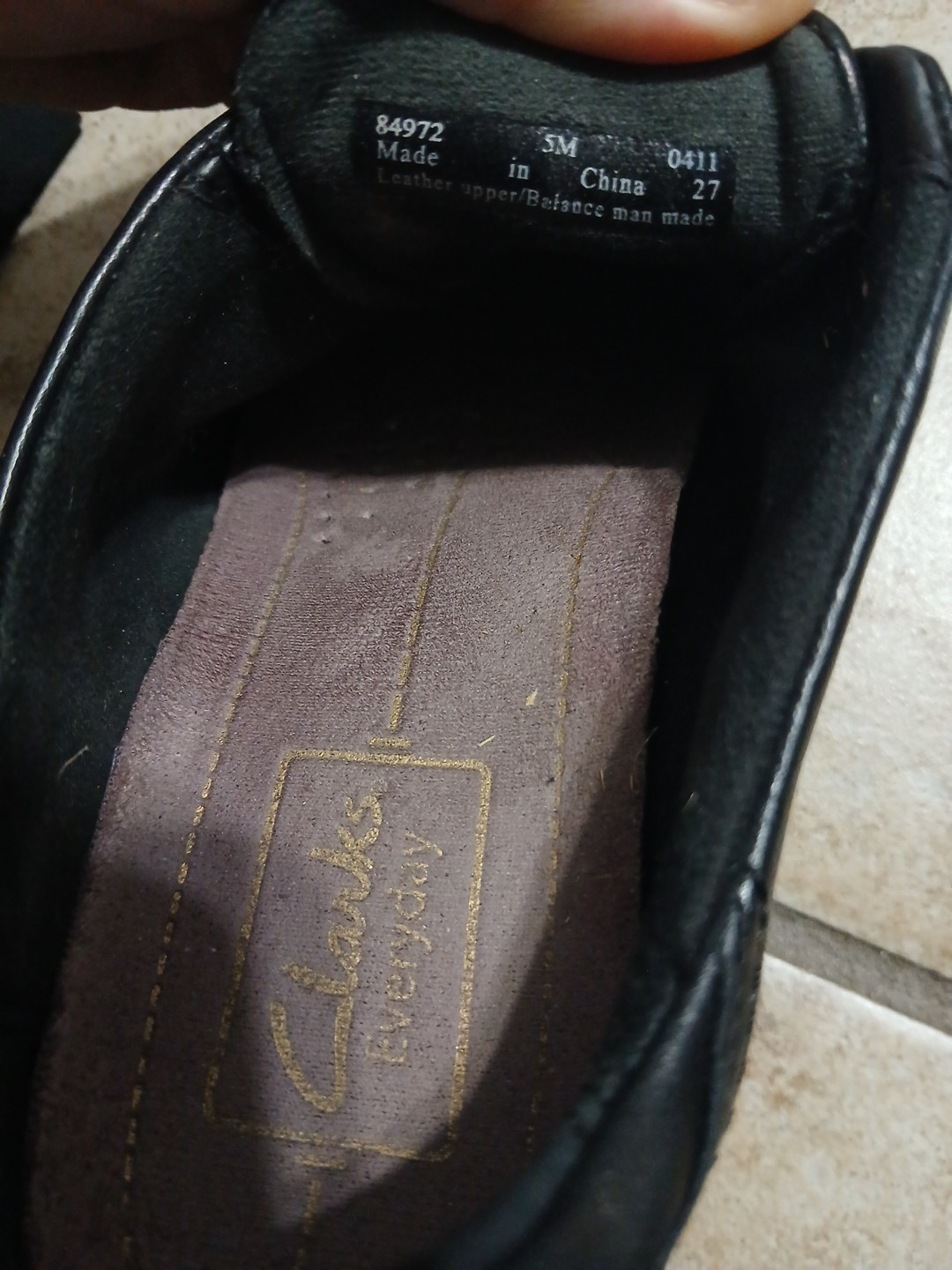 🥿 Clarks Everyday Comfort Slip On 5 M Black Leather; Double Straps; Details