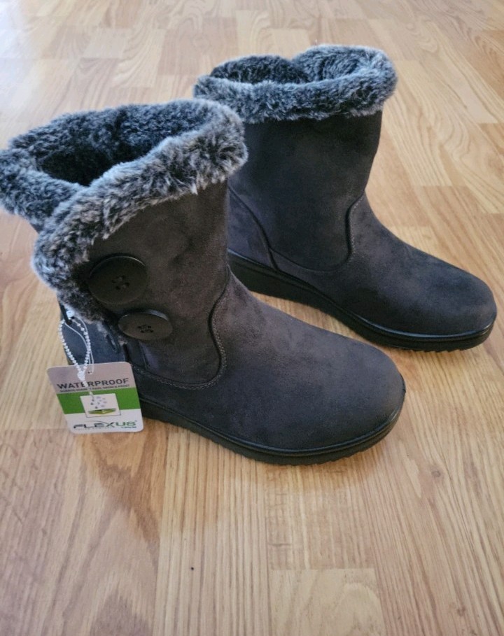 NEW spring step FLEXUS women’s boots Size 6 waterproof winter spring boot