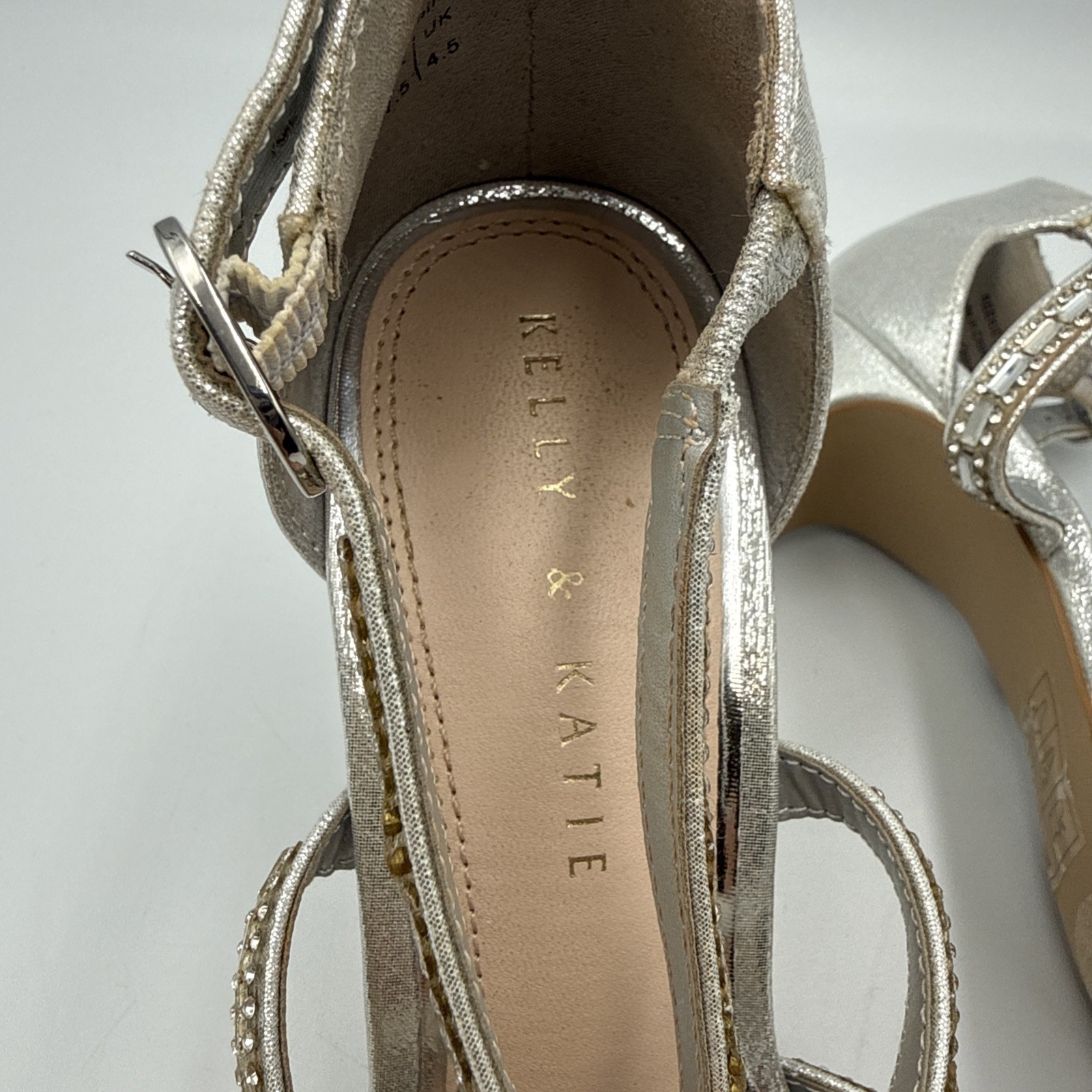 KELLY & KATIE Women’s REEKIE Silver/Rhinestone SANDALS / HEELS – Size: 7