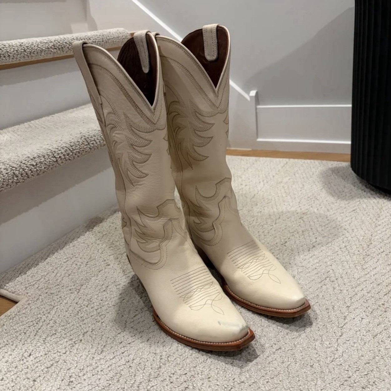 EUC TECOVAS Annie Cowhide Western Boots Bone 8 Cowboy Cowgirl Cream Ivory Mexico