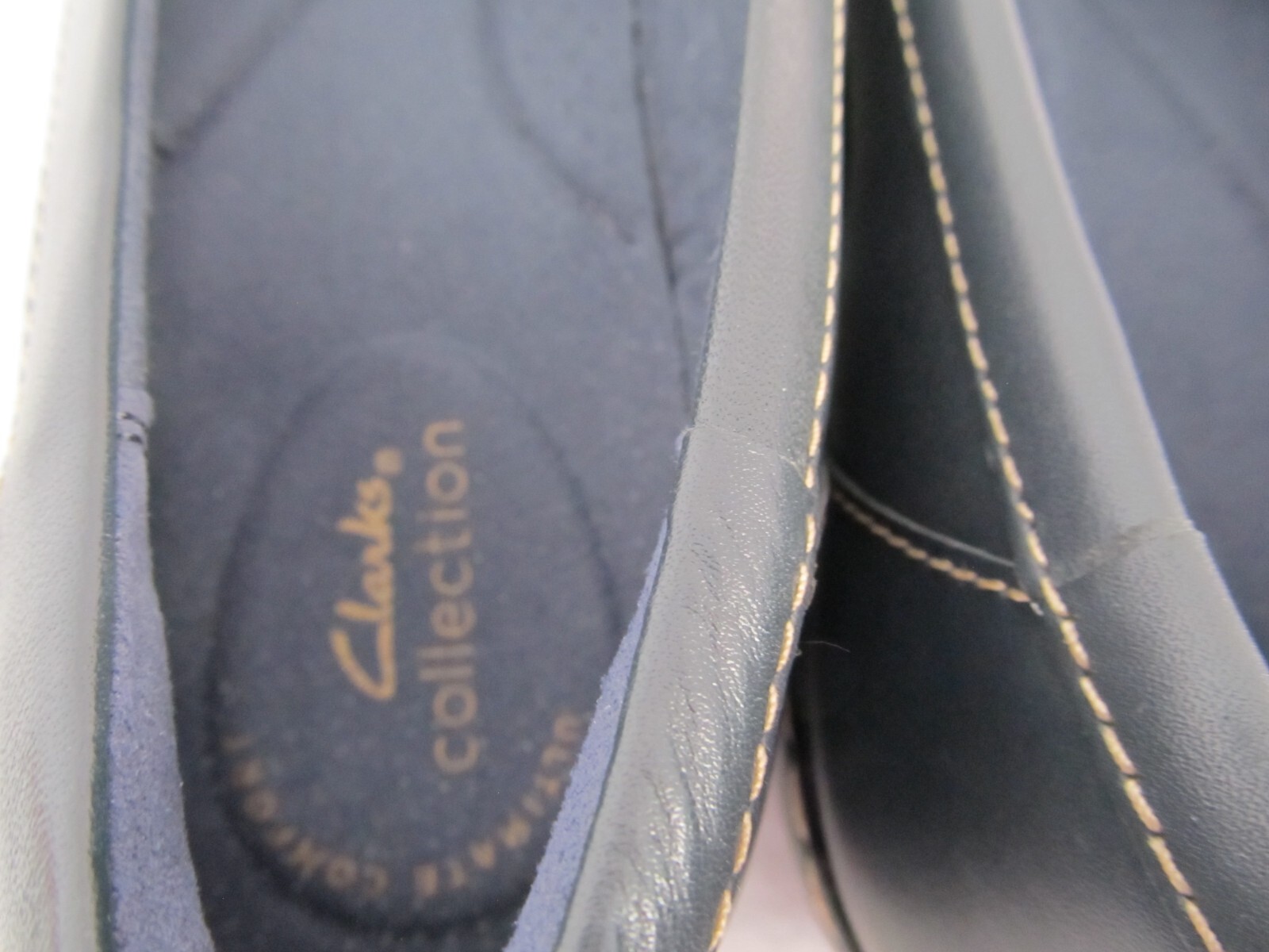Clarks Women’s Ashland Bubble Loafer Navy 10N