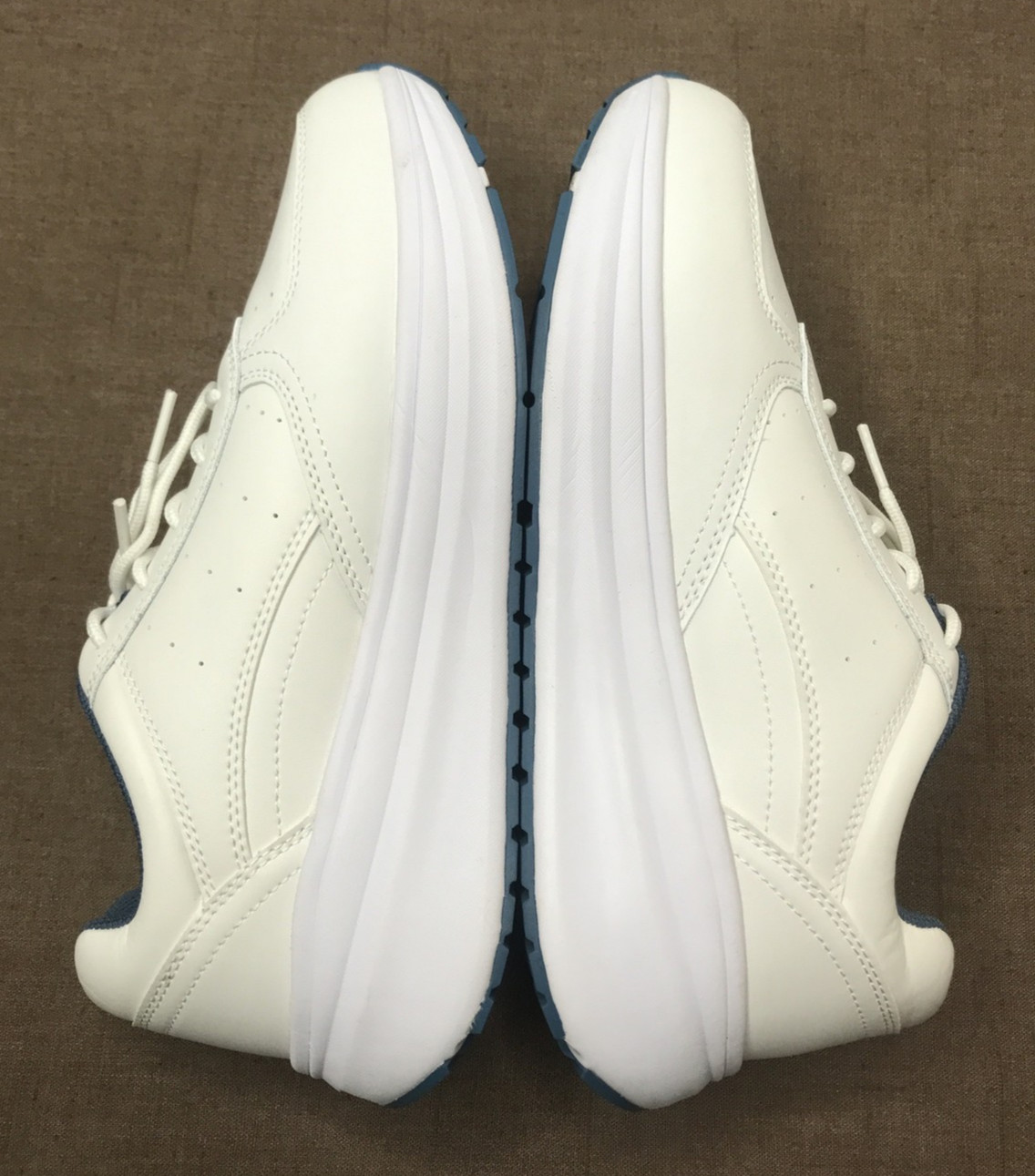 *See Description Propet Ultima Women’s Walking Sneakers Size 10M White Leather