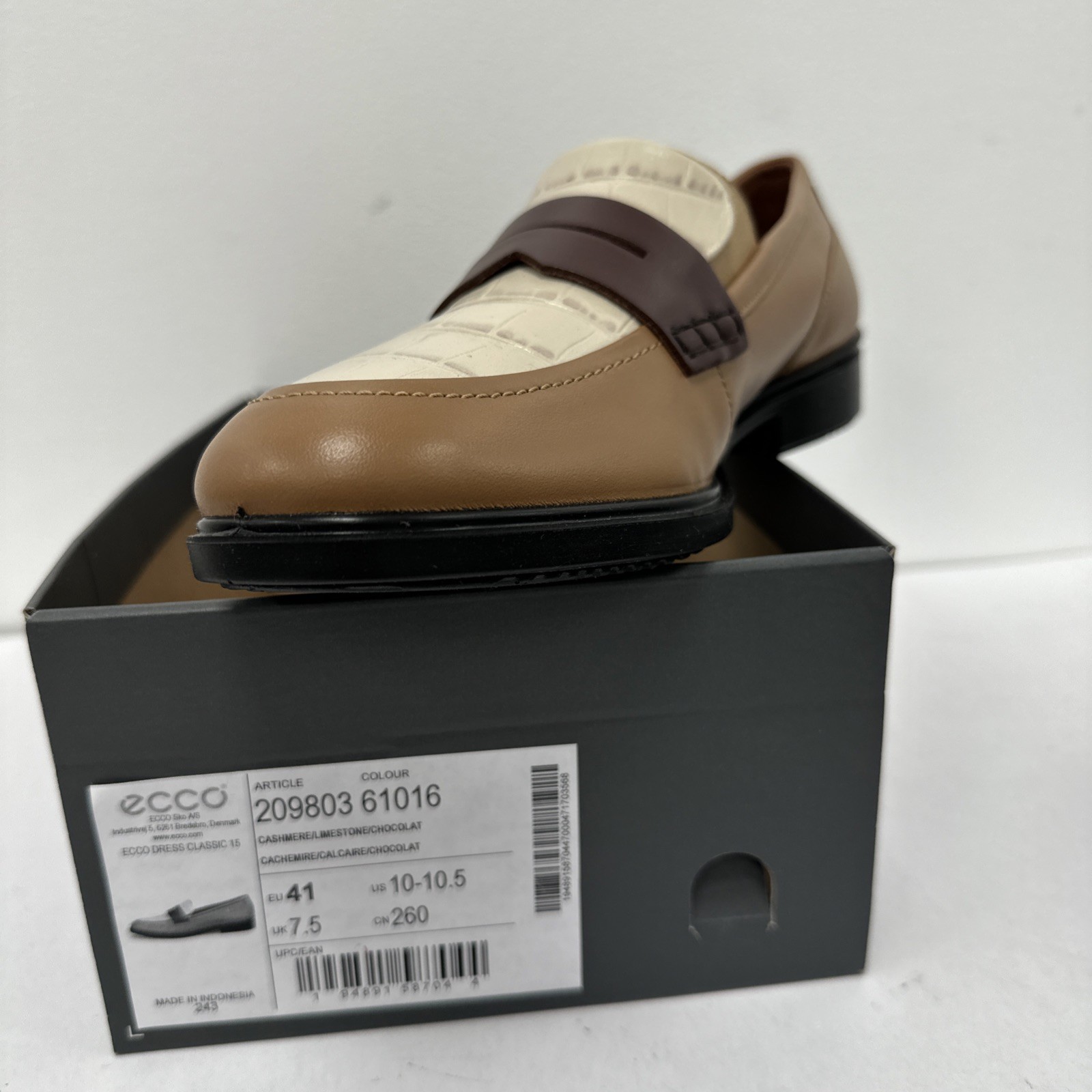 ECCO 209803 – Classic 15 Loafer – 61016 Limestone/Cashmere/Chocolate – S 10-10.5