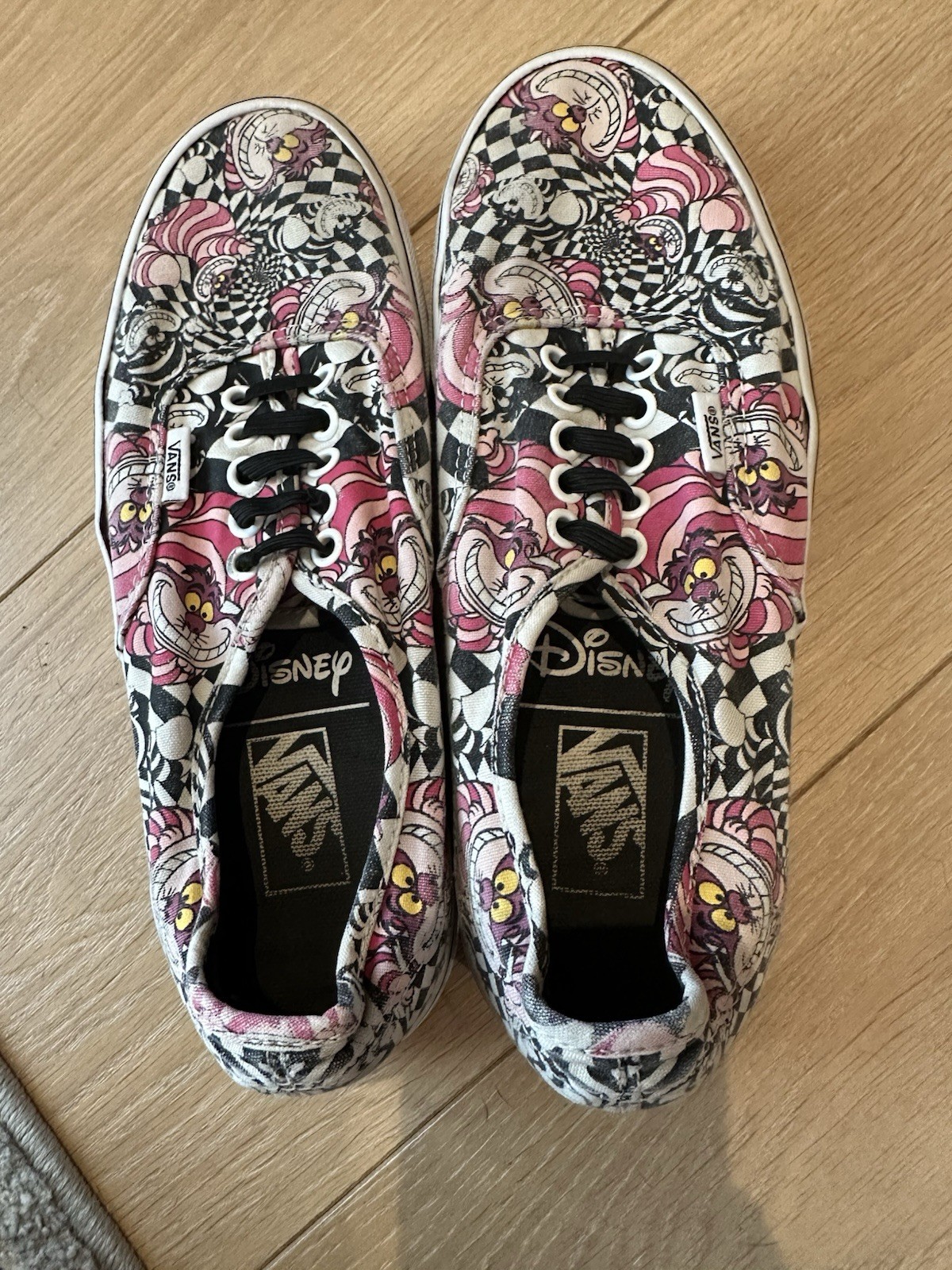 Rare Vans x Disney Alice in Wonderland Cheshire Cat Era Shoes