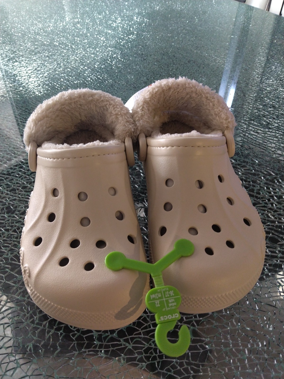 Crocs Baya Clog Beige Lined Fuzz Strap Women 6 men 4 NEW W/TAGS