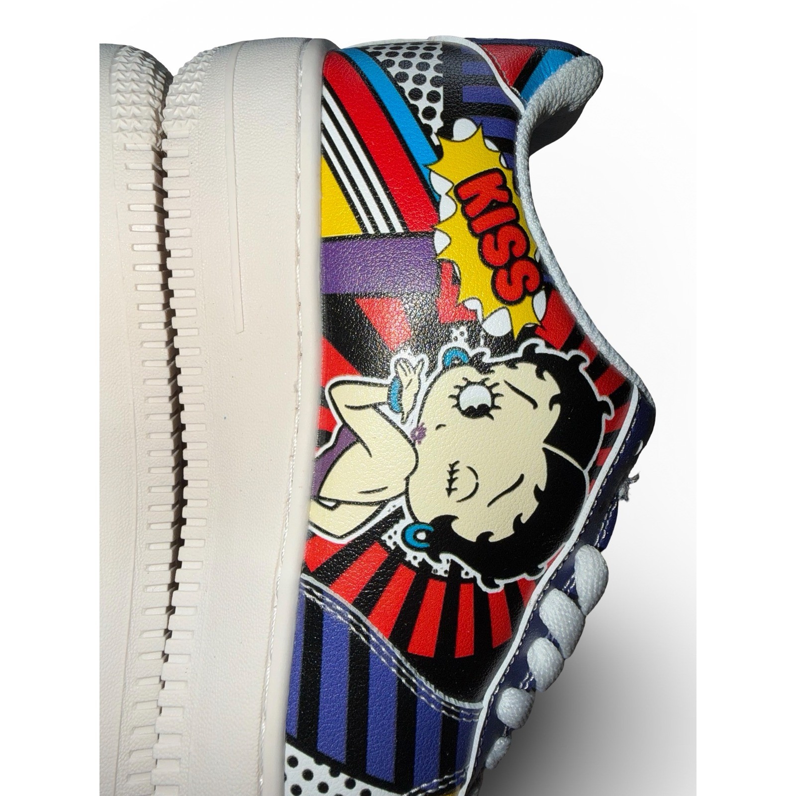 Betty Boop Pop Art Comic Print Fashion Sneakers Multicolor Women Sz 10.5 NEW