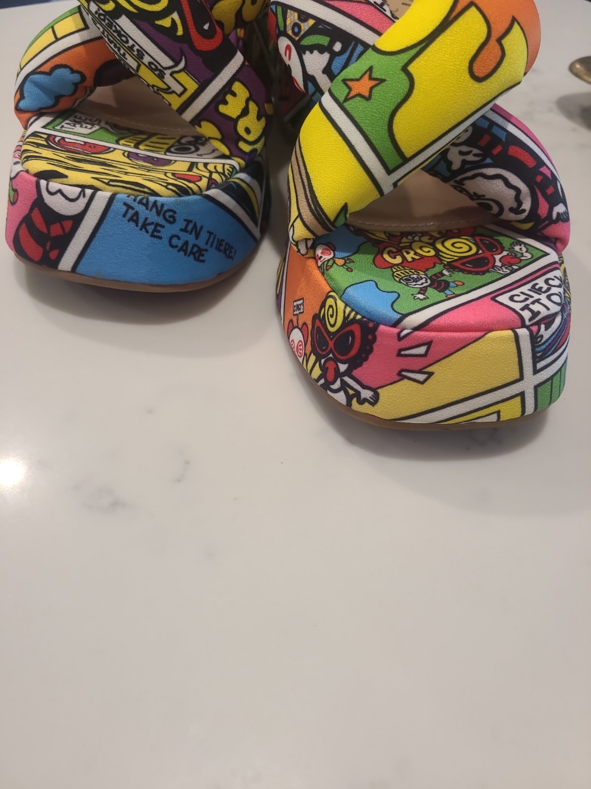 Lemon Drop By Privileged Platform Wedge Sandals 8.5 Pop Art Comic Print