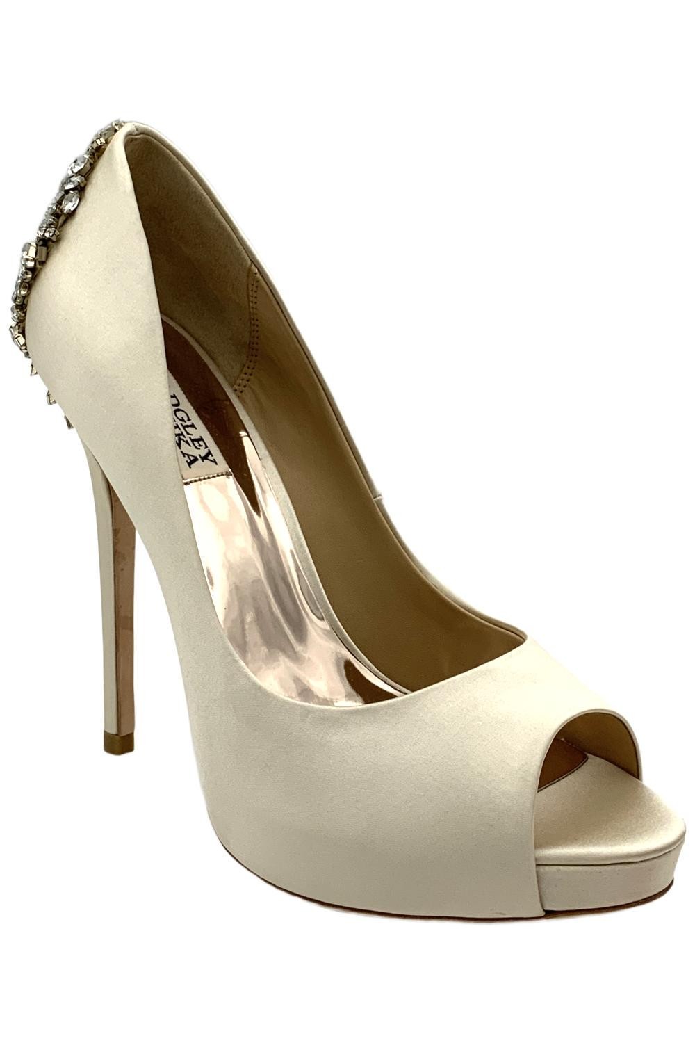 Badgley Mischka Women’s Kiara Dress Heels Ivory