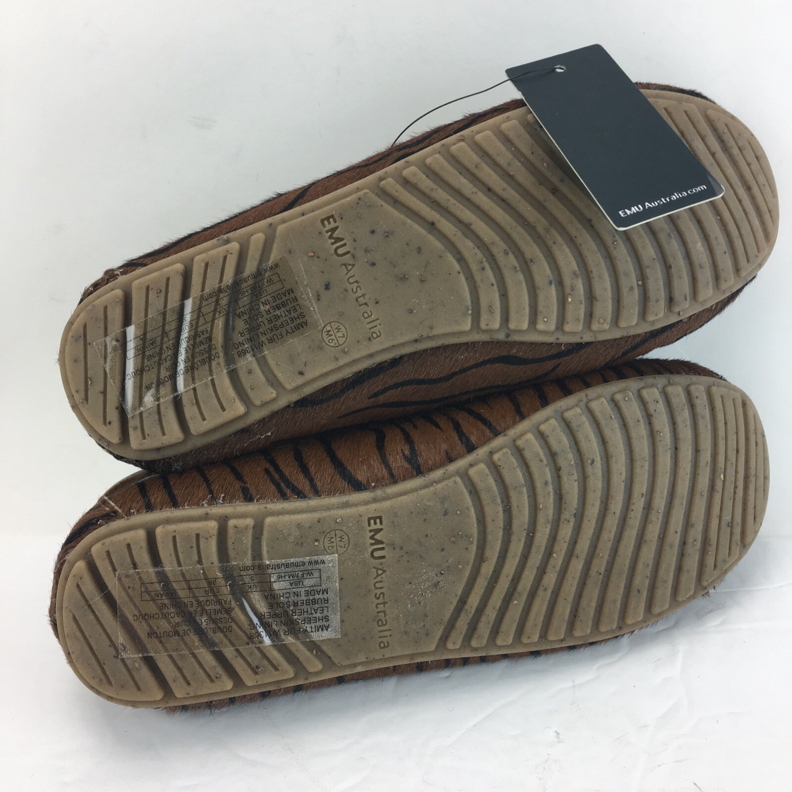 New EMU Australia Sheepskin Amity Fur Moccasins Shoes Tiger Women 6 US MSRP $80