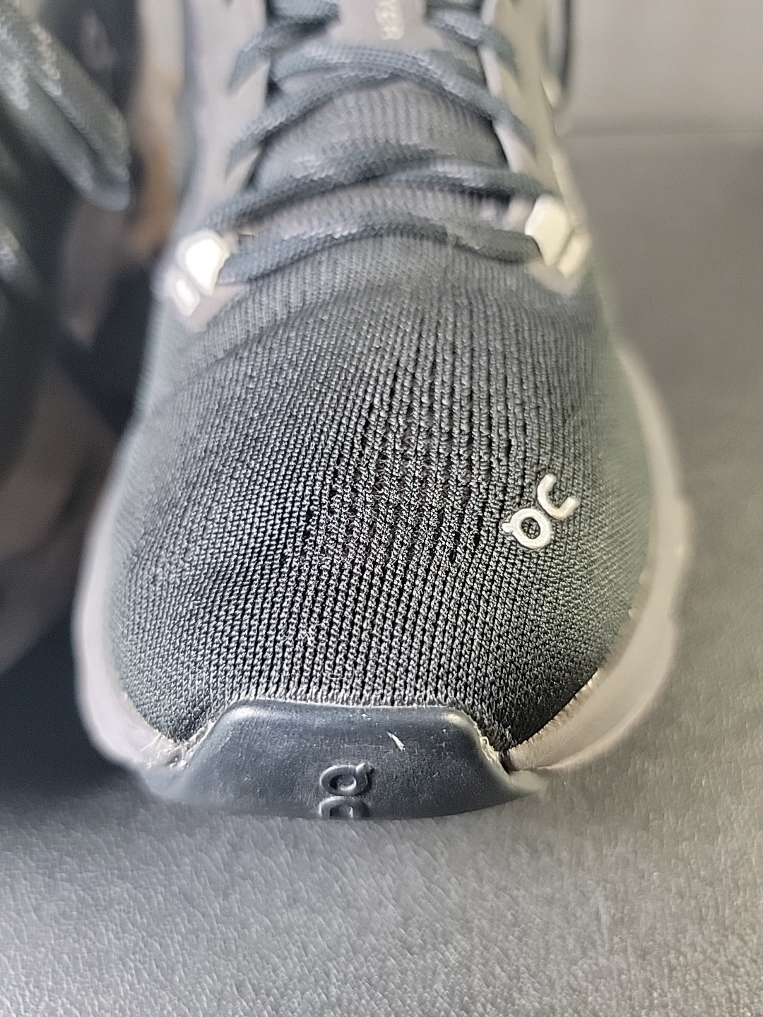 On Cloud Cloudflyer 5 Running Shoes Sneaker Women Size 8 Black White Mint Swiss