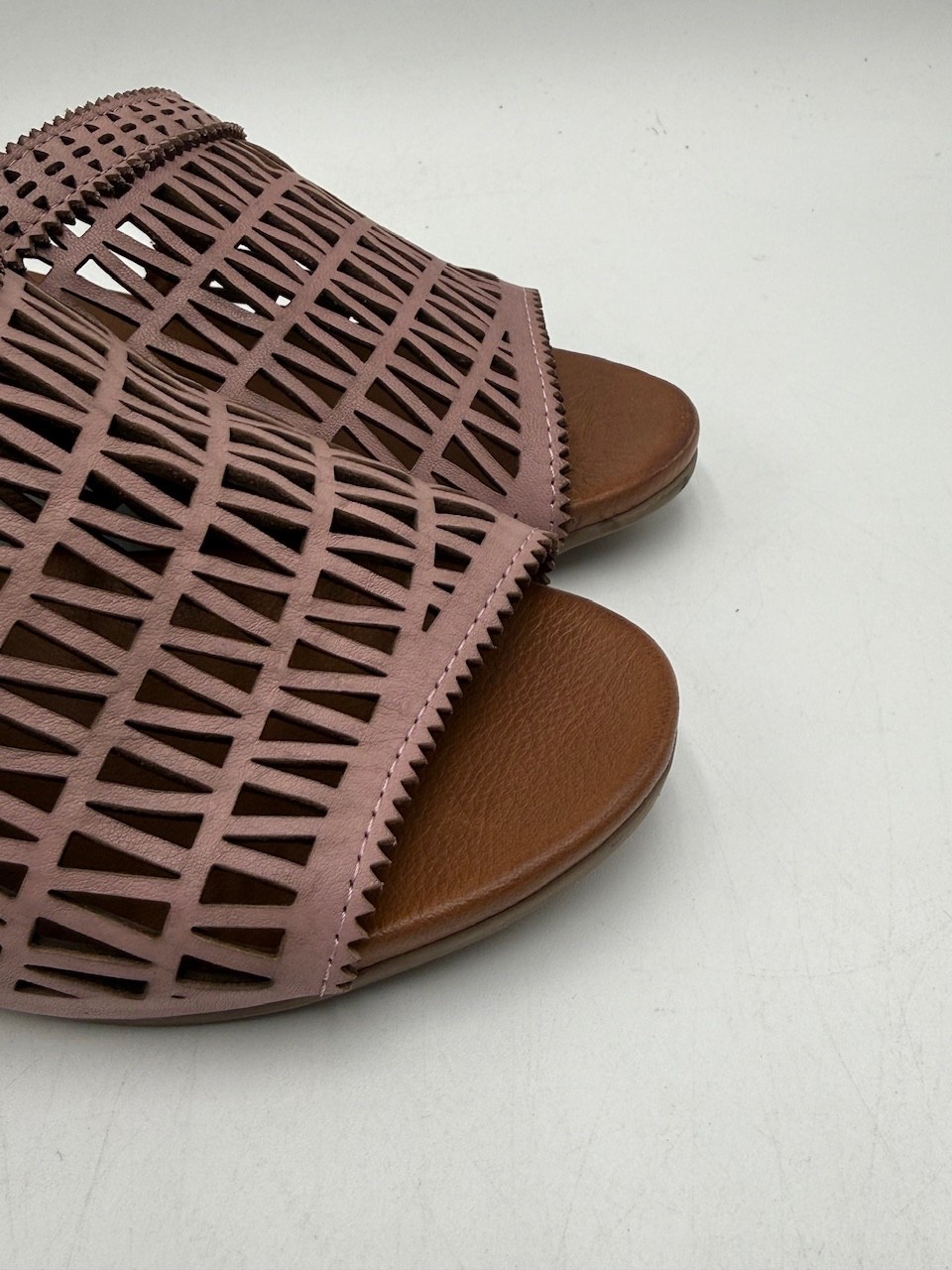 Bueno LIA DUSTY MAUVE Women’s NEW Heeled Sandal Pink Multiple Sizes