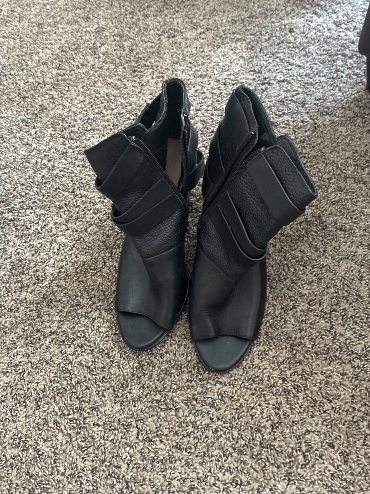 Gianni Bini Women’s Leather