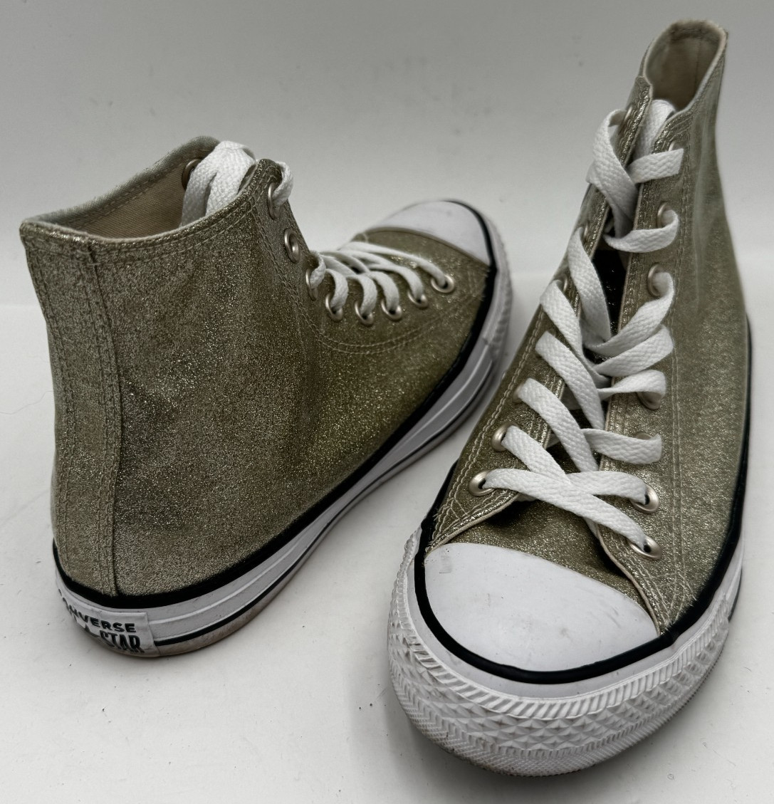 Converse Chuck Taylor All Star Women’s Sneakers Siz 9 Gold Leather High Top