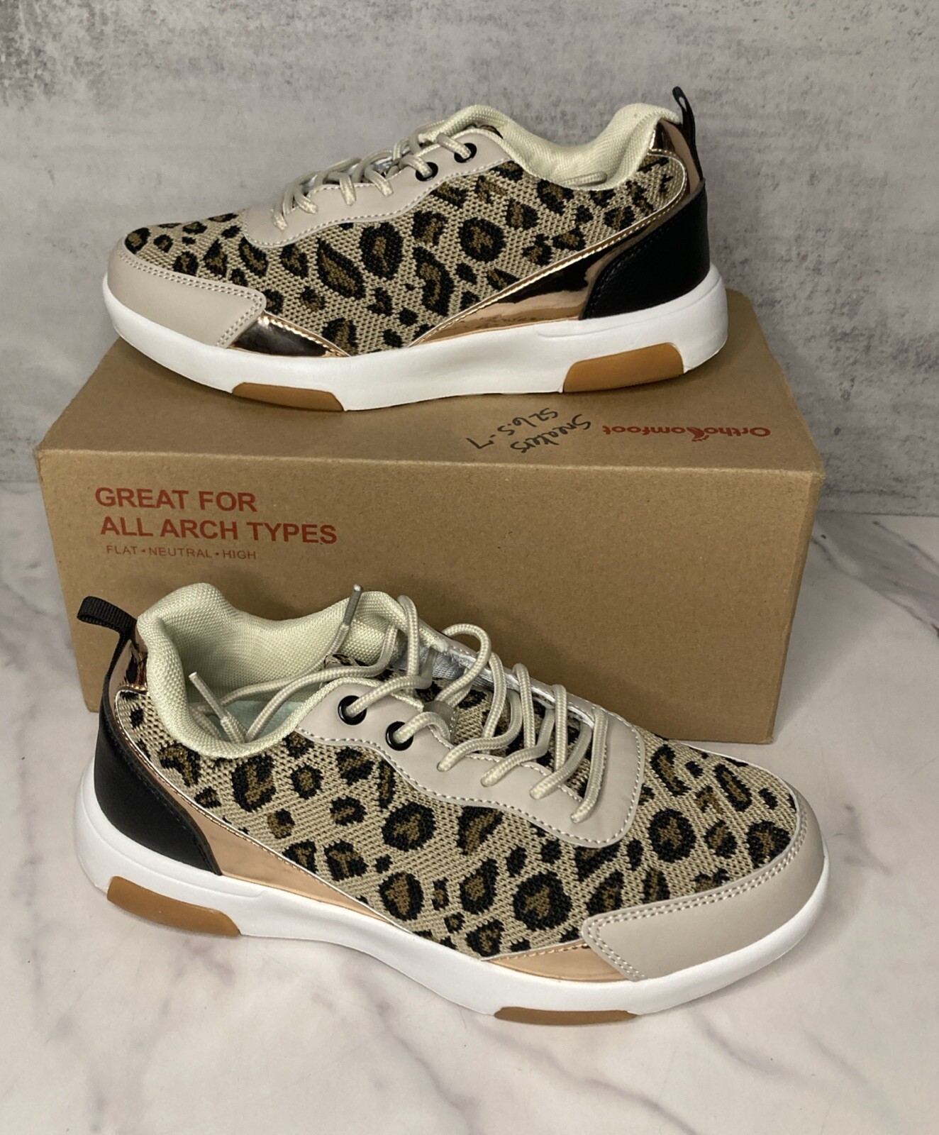 Ortho Comfoot Shoes Womens 6.5/ 7 Fashion Sneakers Cheetah Fabric Lace Up