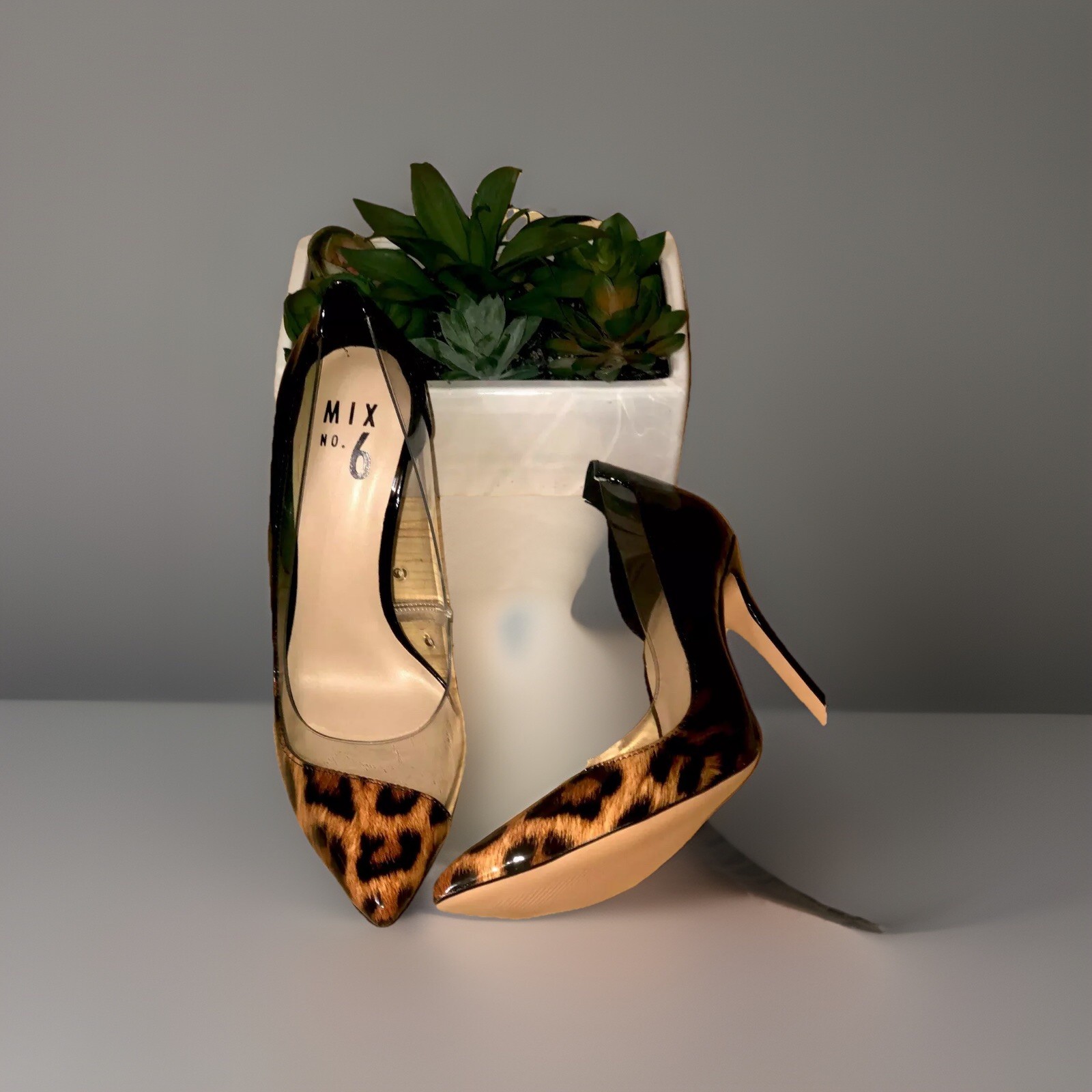 Stiletto heels Black Pointed Toe Sexy 6.5 Cheetah Ombre Sold Out $50 4.25 Heel