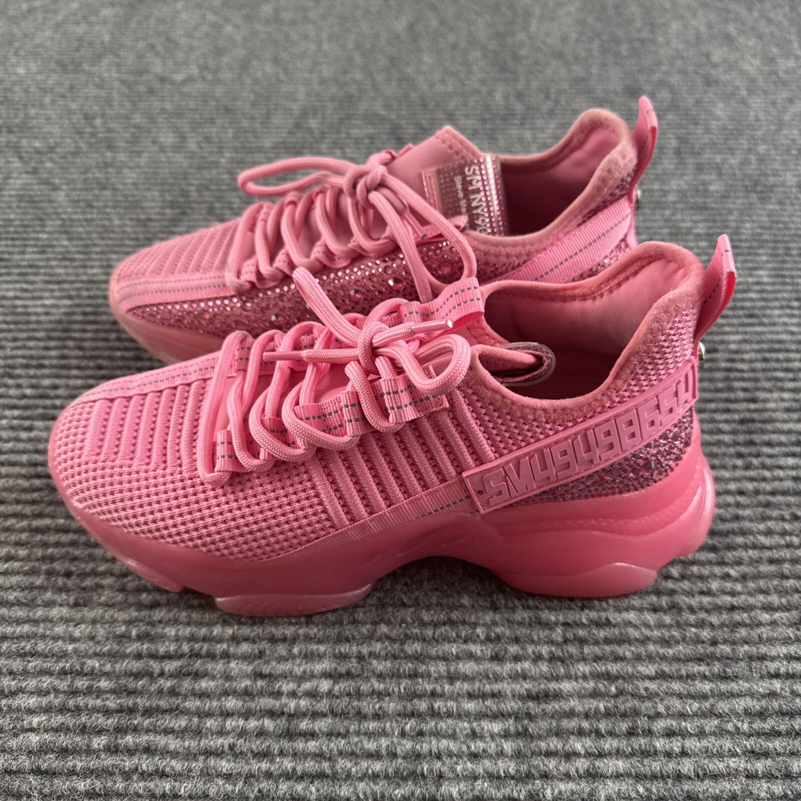 Steve Madden Maxima Hot Pink SM NY90 Girls Women Size 7.5M Shoes
