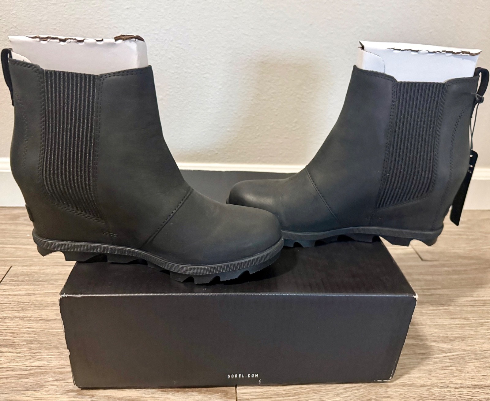 Black Sorel Joan Rhapsody Chelsea Wedge Shoe/boot Women’s Sz 8, waterproof, NWT