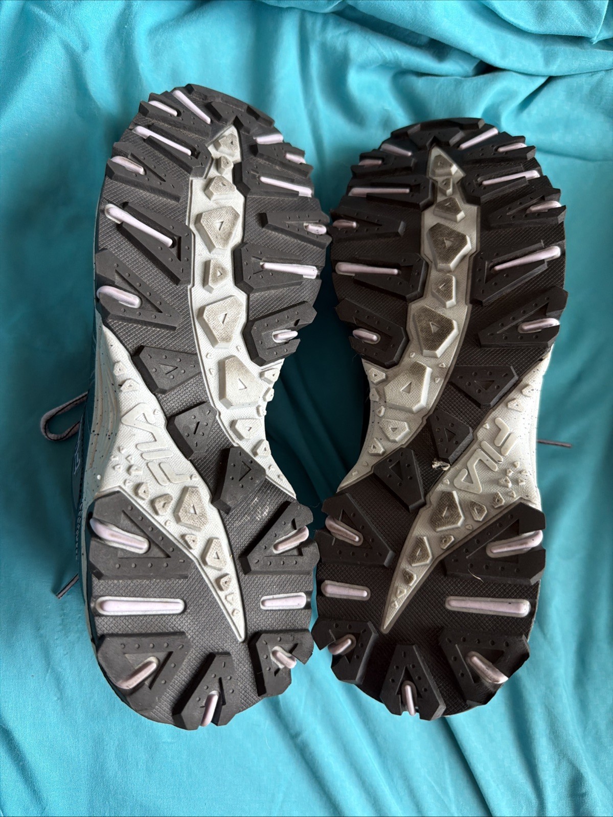 PERFECT FILA Outdoor AT Peake 24 Womens Trail/Hiking Shoes Gray/Purple Size 11