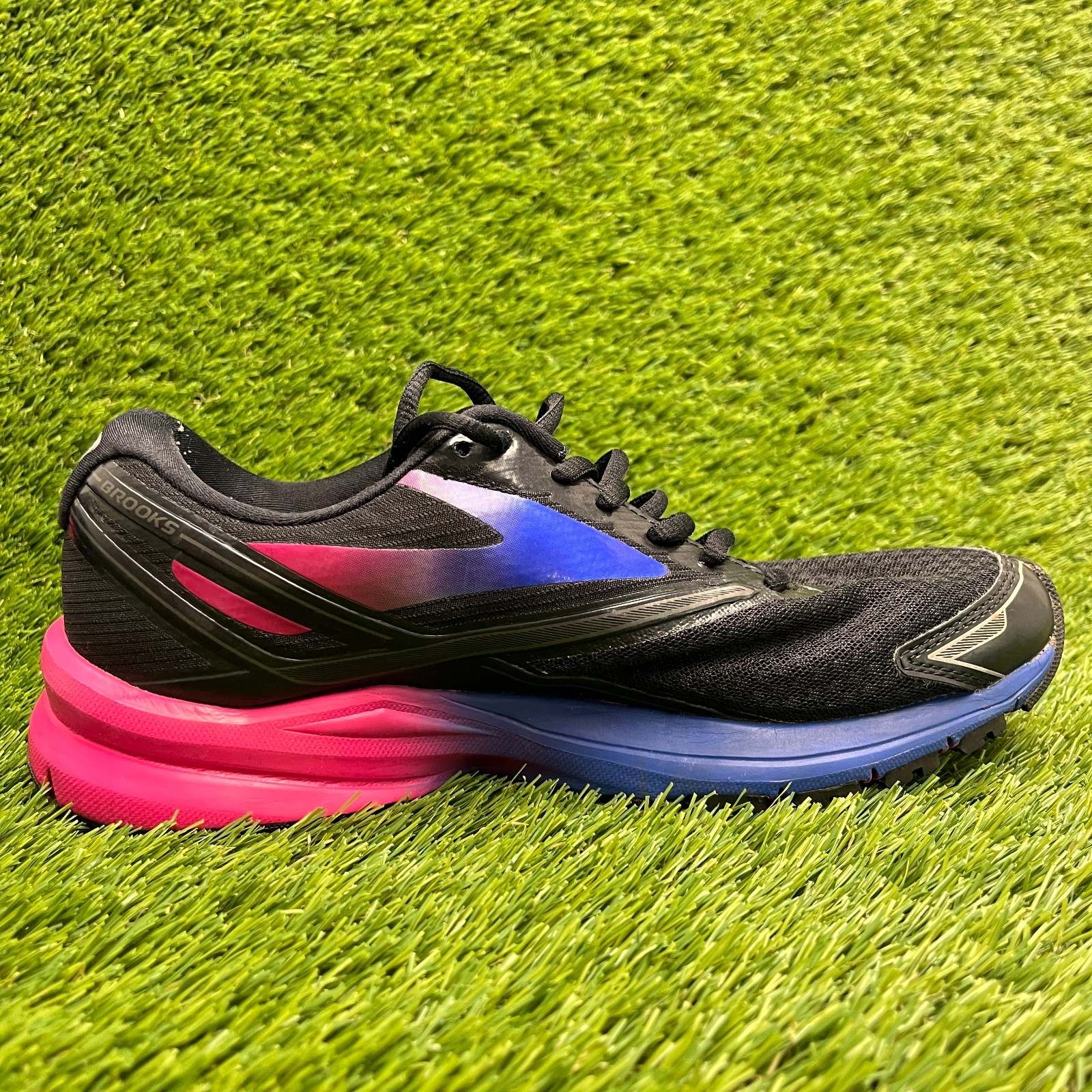 Brooks Launch 4 Womens Size 8 Black Pink Blue Athletic Running Shoes Sneakers
