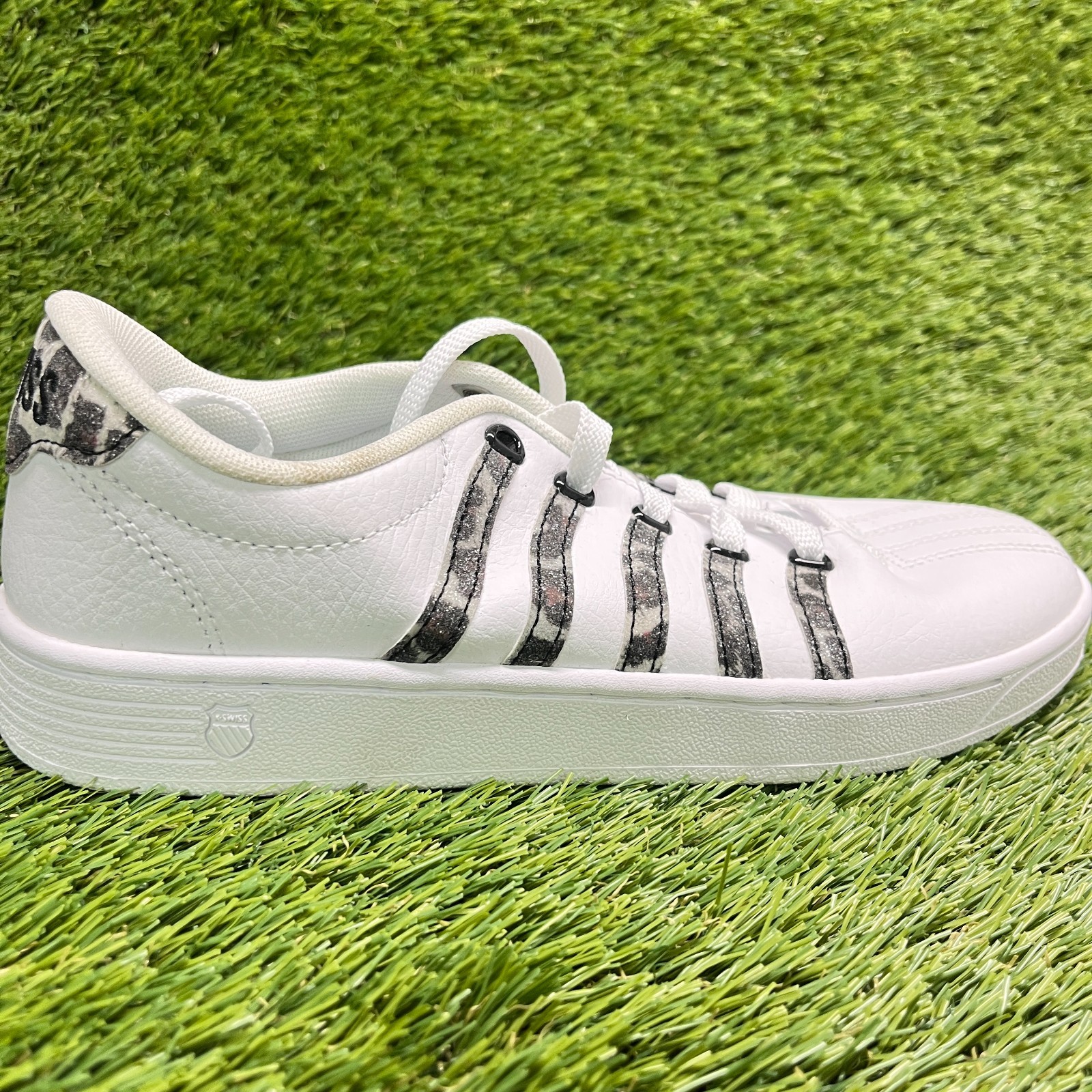 K-Swiss Court Pro II Leopard Womens Size 7 White Black Athletic Shoes Sneakers