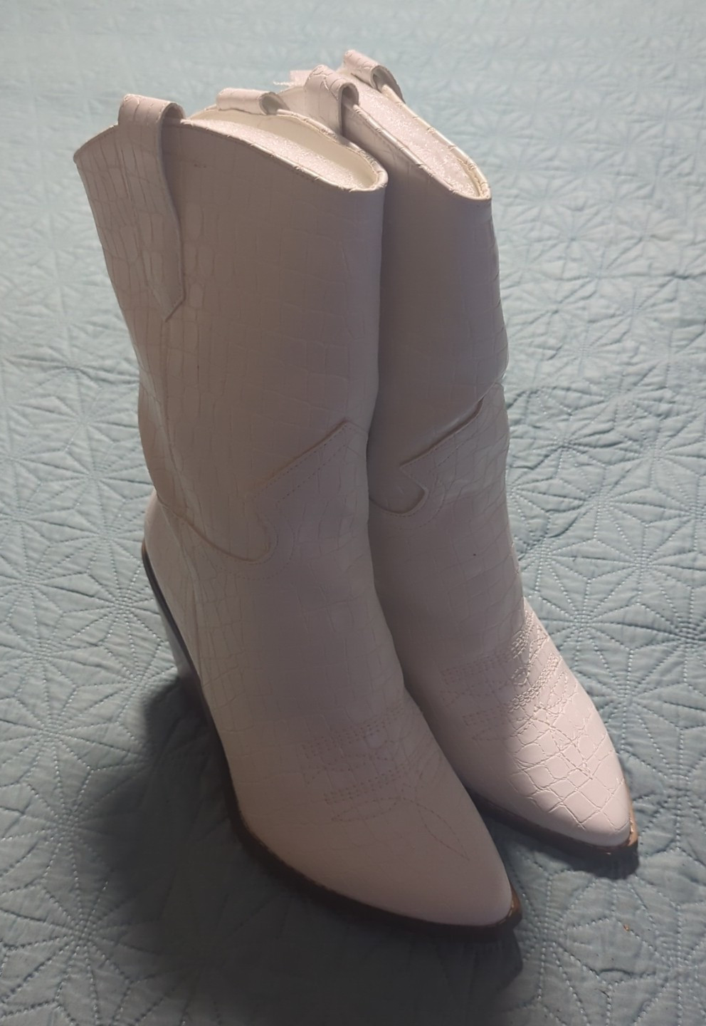 Justfab White Faux Leather Croc Cowboy Boots (Mae) Heeled Sz 10 Zipper Back NIB