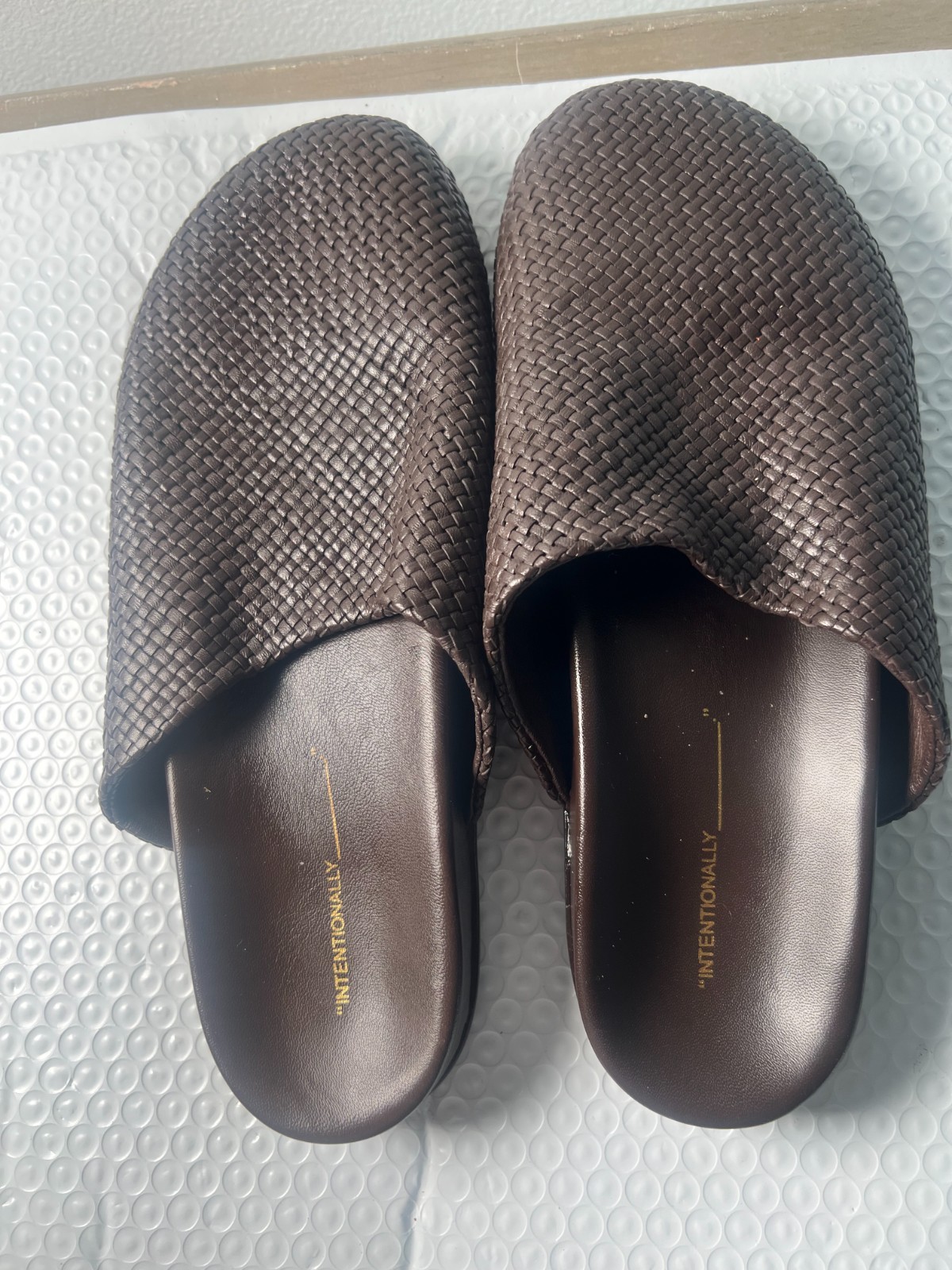 Intentionally Blank Agatha Brown Woven Leather Slide On Mule Women’s Sandal Sz42