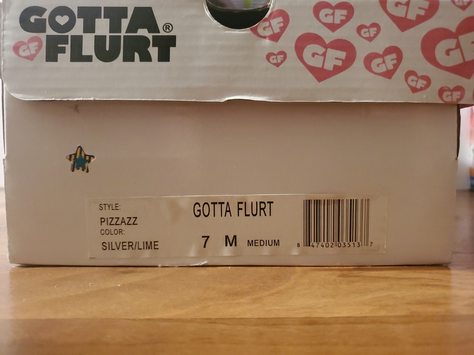 Gotta Flurt Women’s Shoes Silver Sequin Lime Green 7 M Brand New