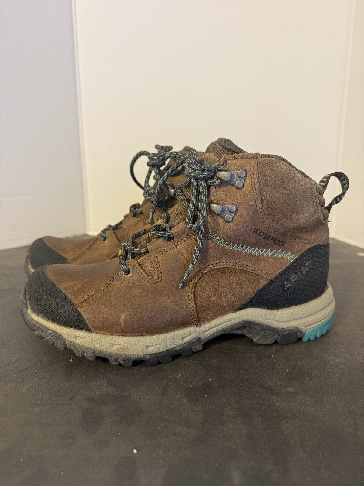 Ariat ATS Women’s Lace Up Hiking Boots Size 8