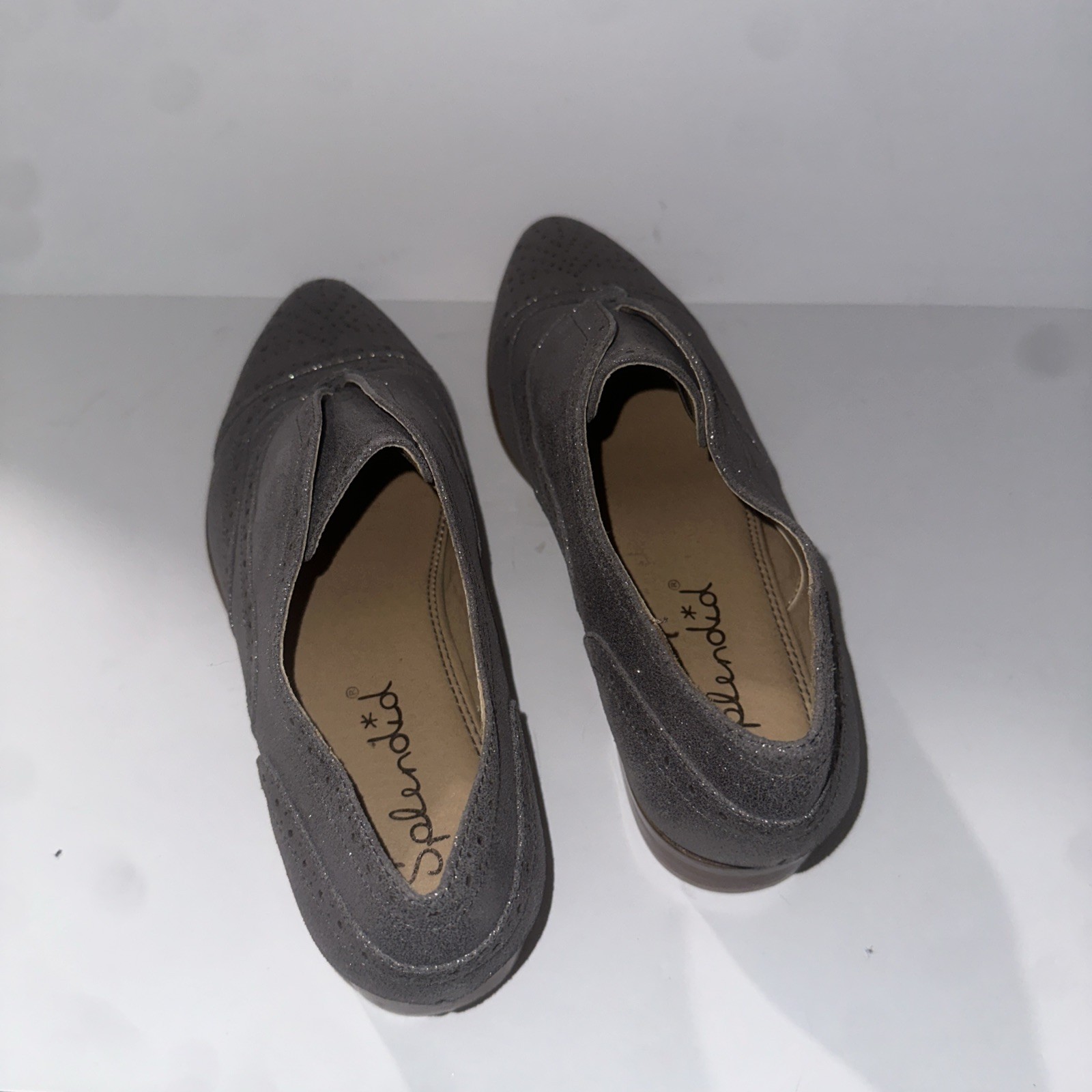Splendid gray wingtip slip-ons with gold sparkle womens size 7 Read Description