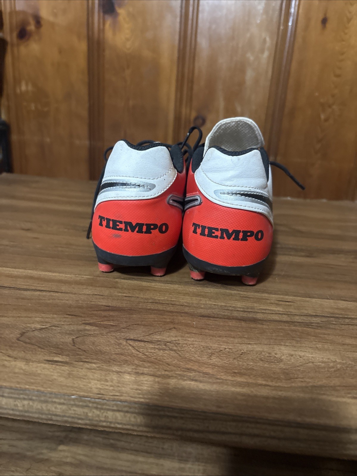 Nike Womens Tiempo Rio III White Black Red Crimson Cleats Size 8.5 819258-106 GC