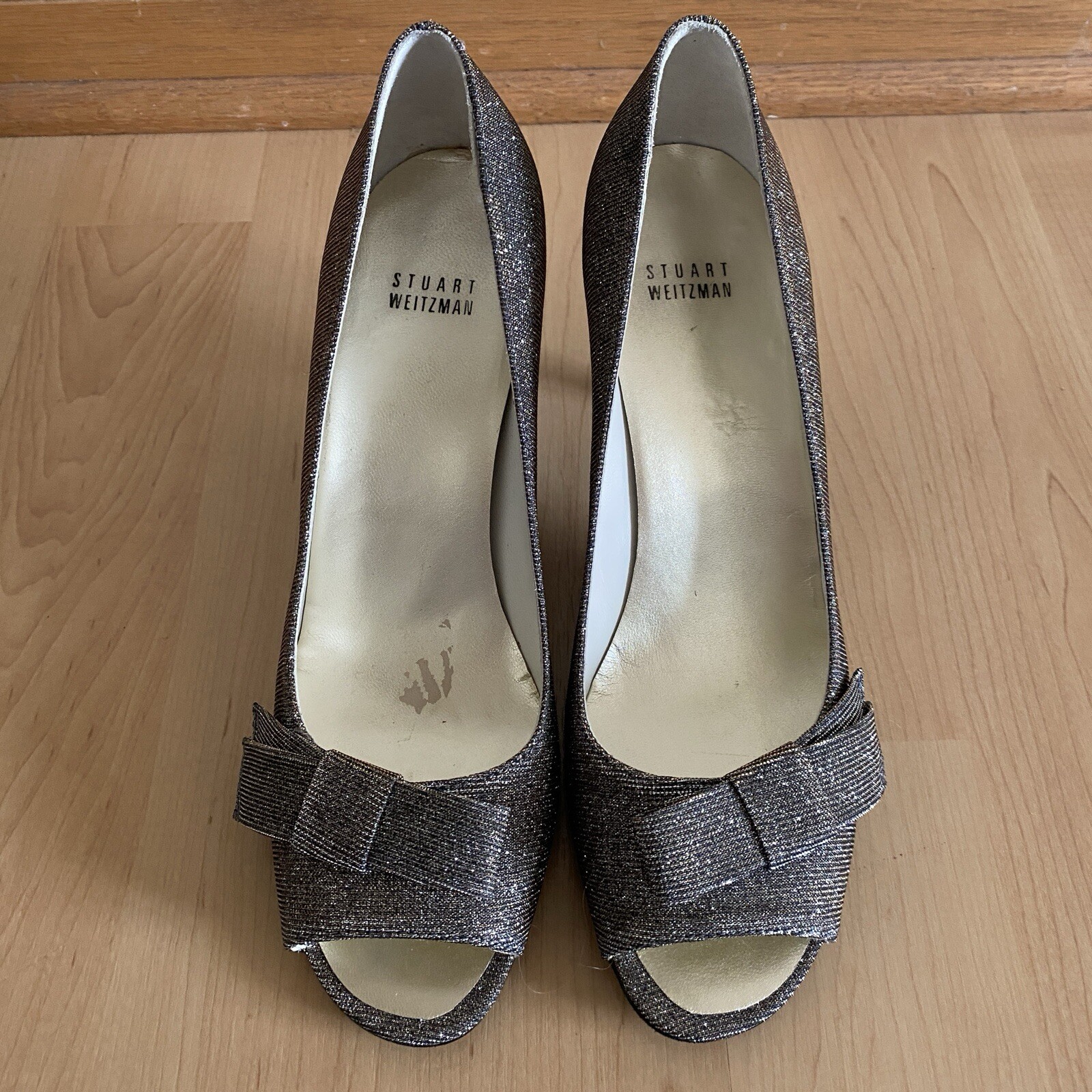 Stuart Weitzman Bowover Pyrite Nocturn Shimmery Peep Toe Heels Pumps, Size 9