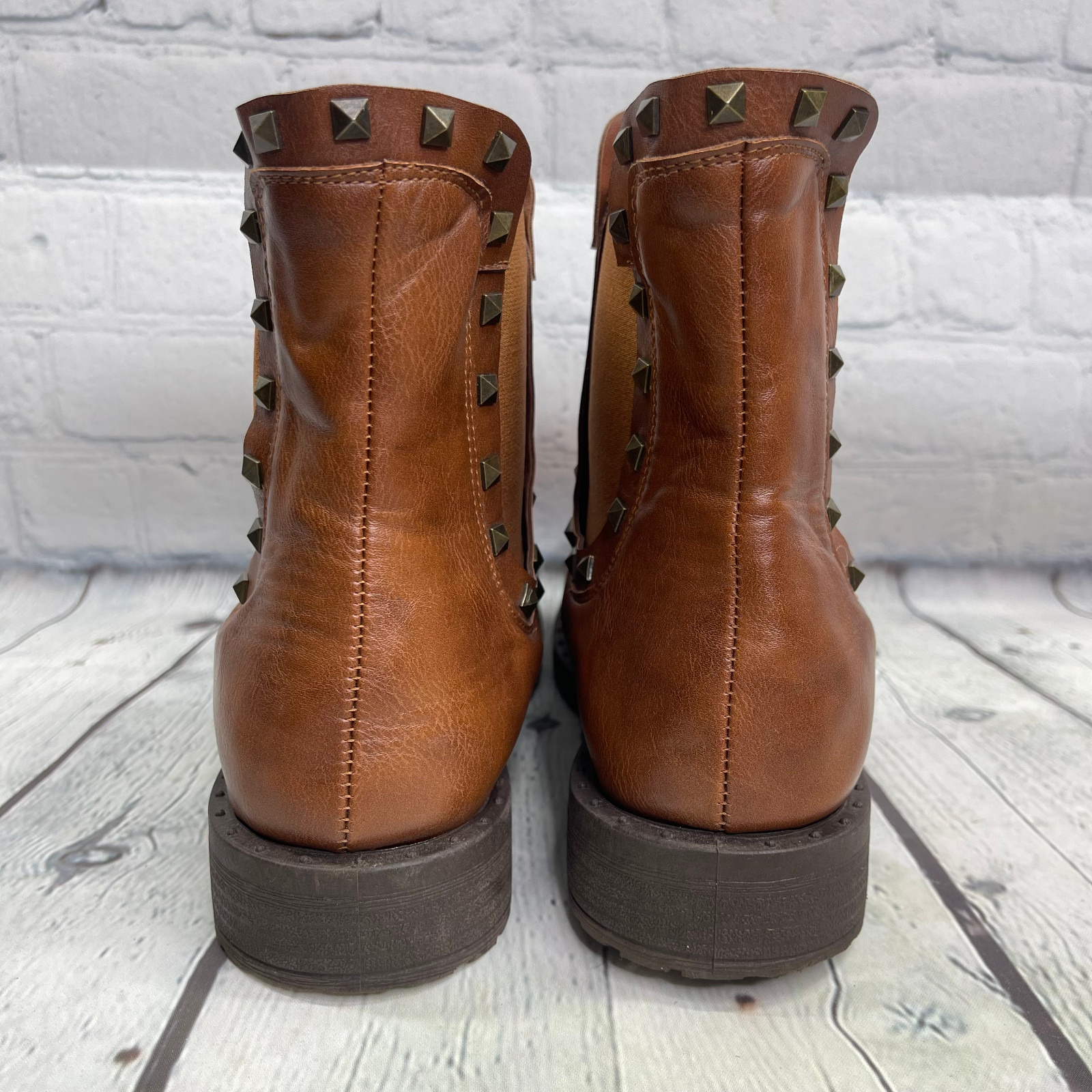 Olivia Miller Chelsea Boots Women Size 10 Brown Slip On Ankle Booties Shoes