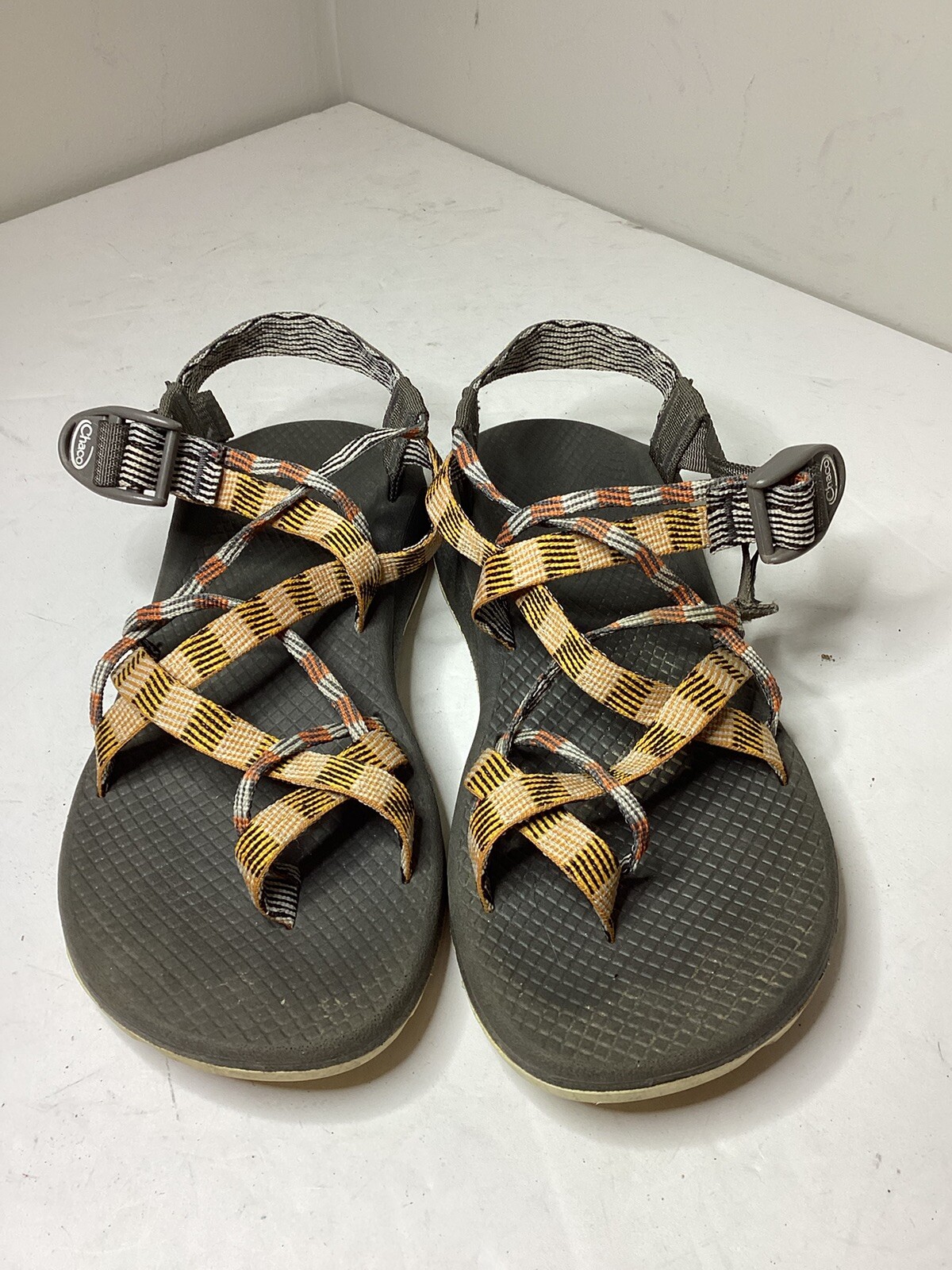 Chaco Z Cloud X2 Womens Size 9 Tan Multicolor Water Shoes Toe Loop Sandals