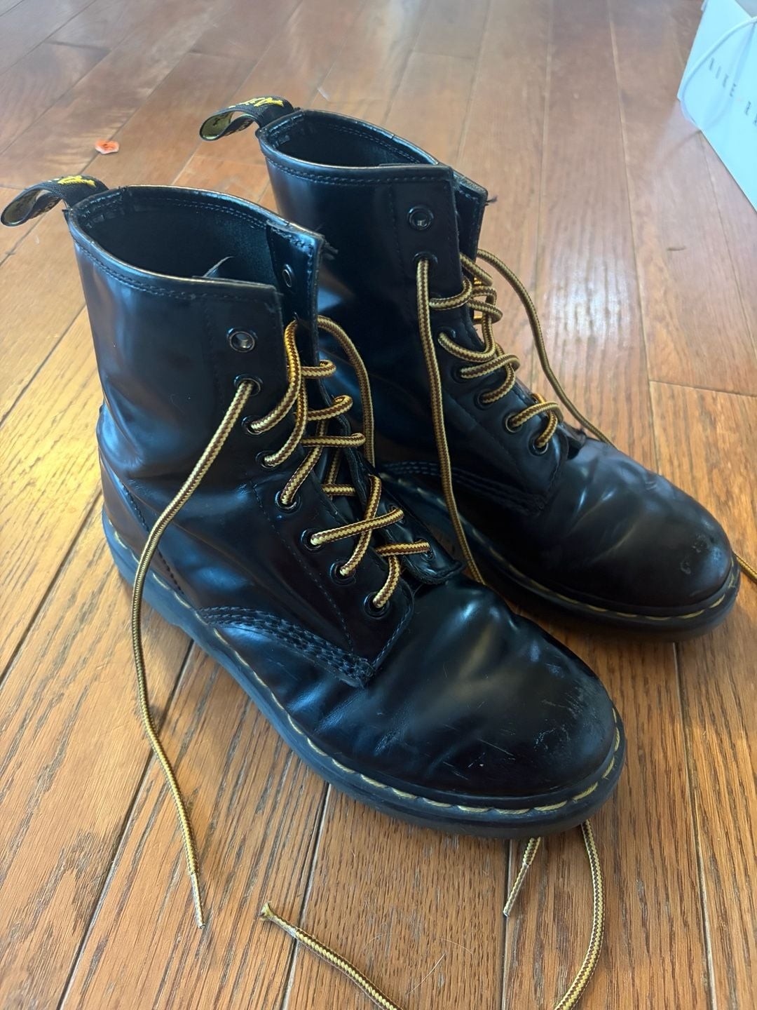 Dr. Martens 1460 Classic 8-Eye Black Smooth Leather Boots