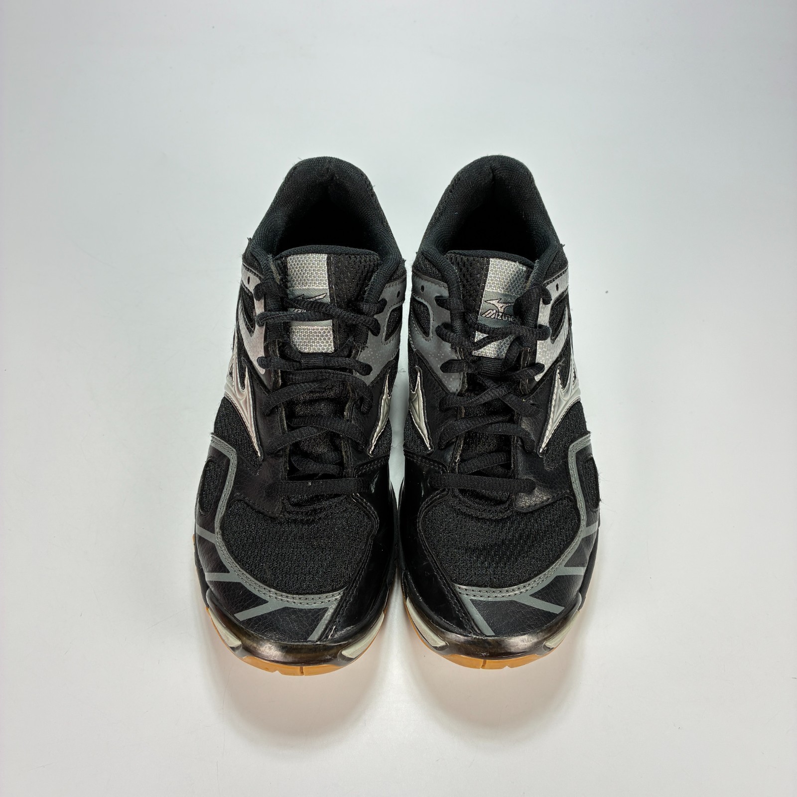 Mizuno Wave Bolt 3 Black Silver Lace Up Court Volleyball Shoes Women’s Size 7.5
