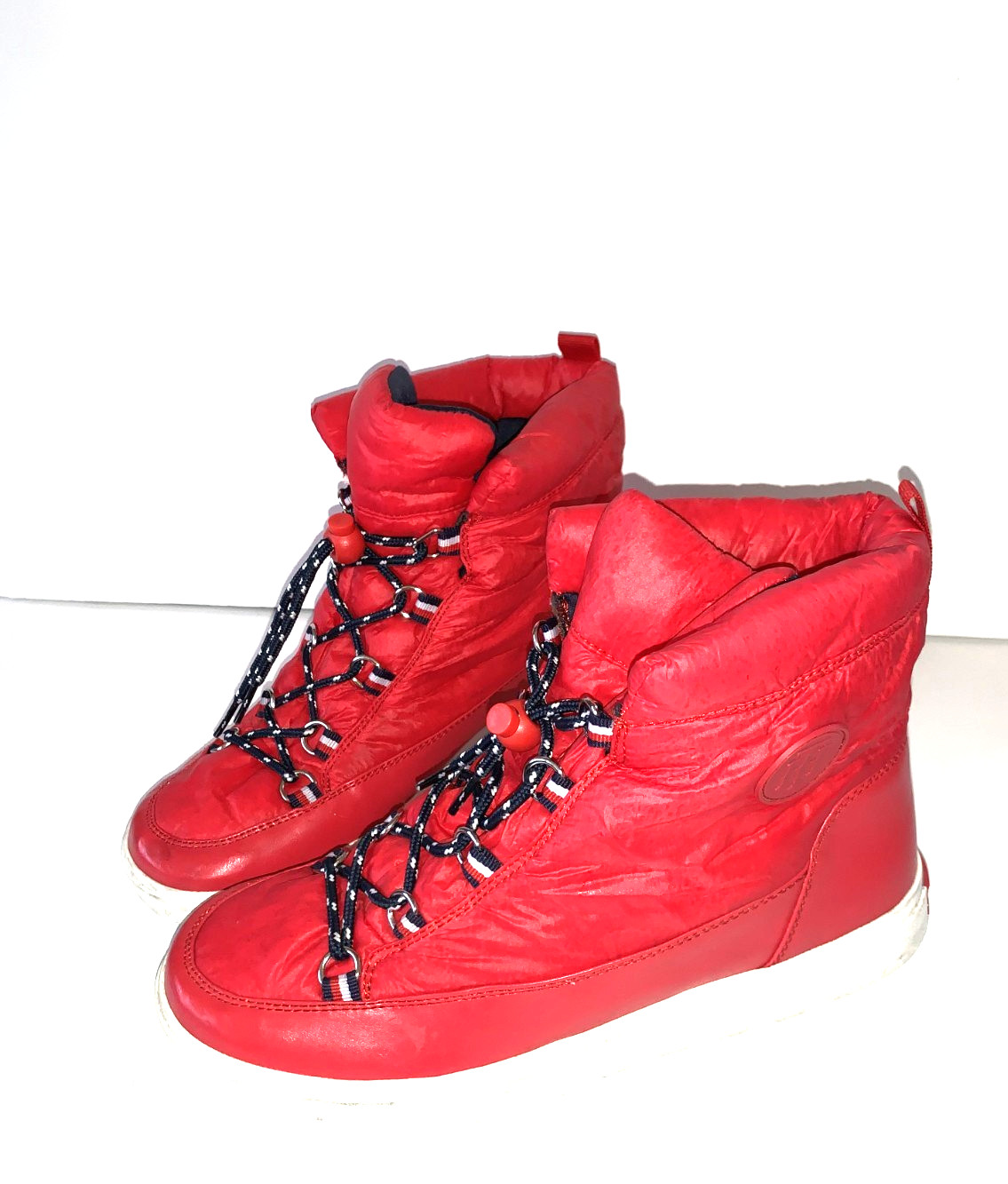 Tommy Hilfiger Women’s Red Puffer Lace Up Winter Snow Boots Size 10M TWSELINA-C