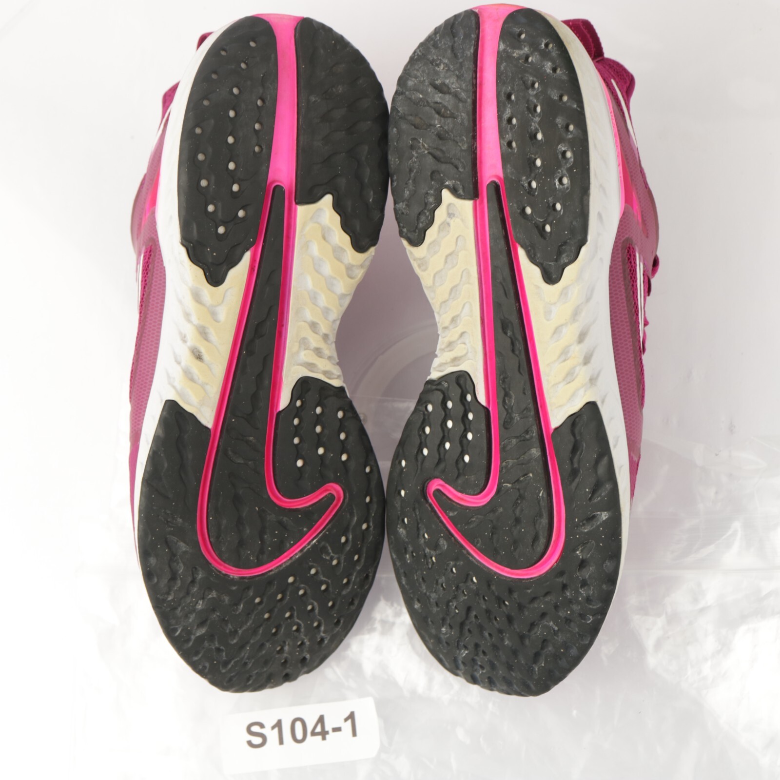 Nike Womens Legend React Running Shoes Size 8 Pink Red White Sneakers Trainers