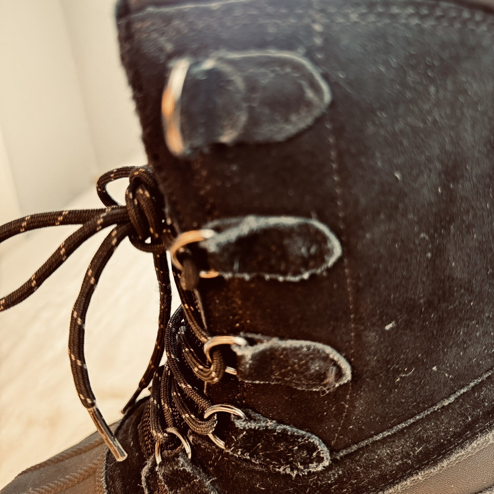 Norti V8 Weatherproof Suede Lace Up Size 7