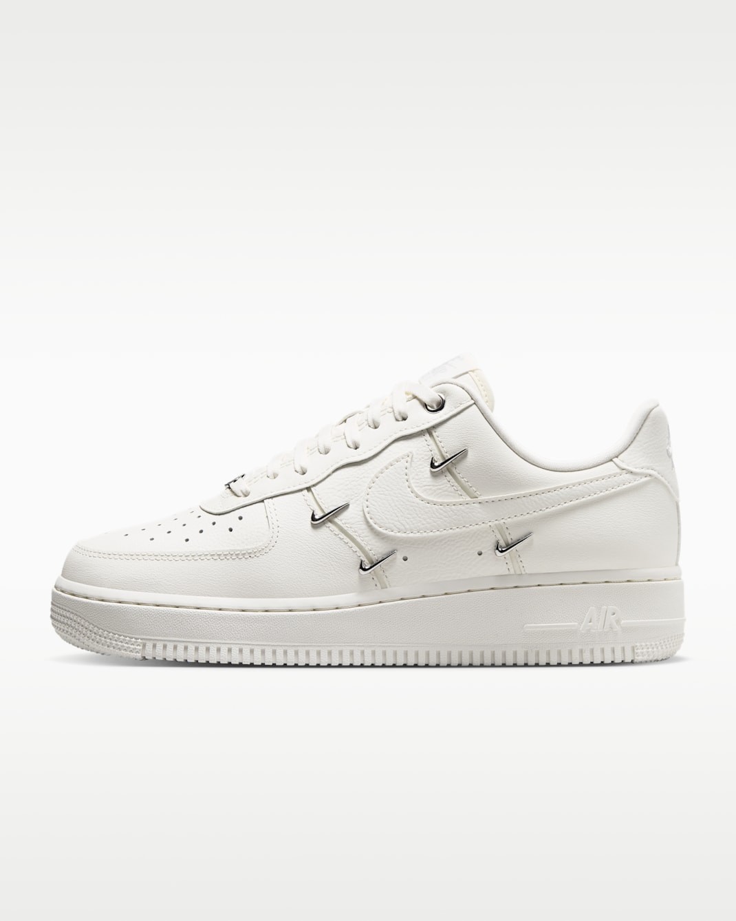 NIKE Women’s Air Force 1 ’07 LV8 IV4727-133 Sail Sail Metallic Silver Sail