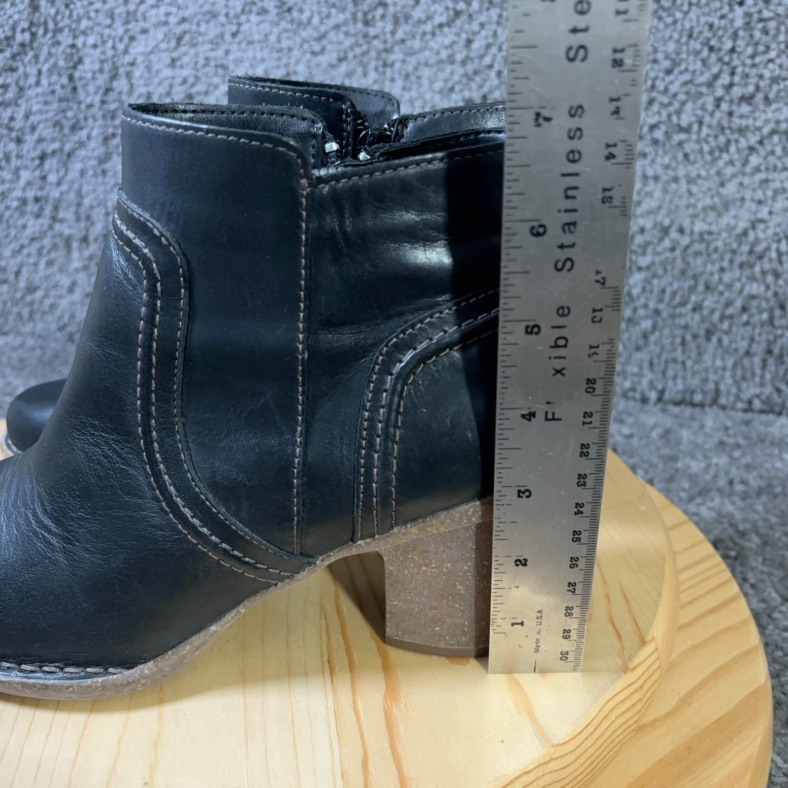 Clarks Carleta Paris Ankle Boots Womens Size 9 Wide Black Leather Block Heel
