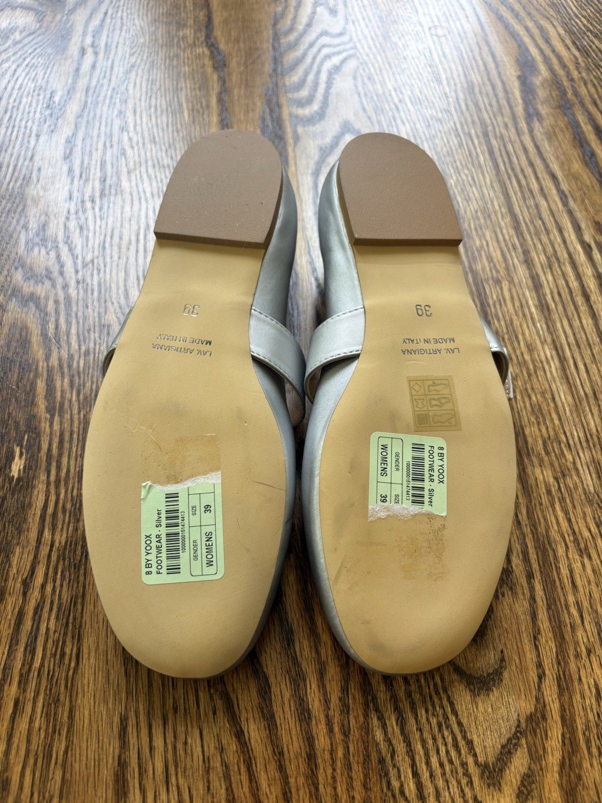 8 By YOOX Women’s Silver Flats Buckle Strap Round Toe US 8 EU 39 Brand New