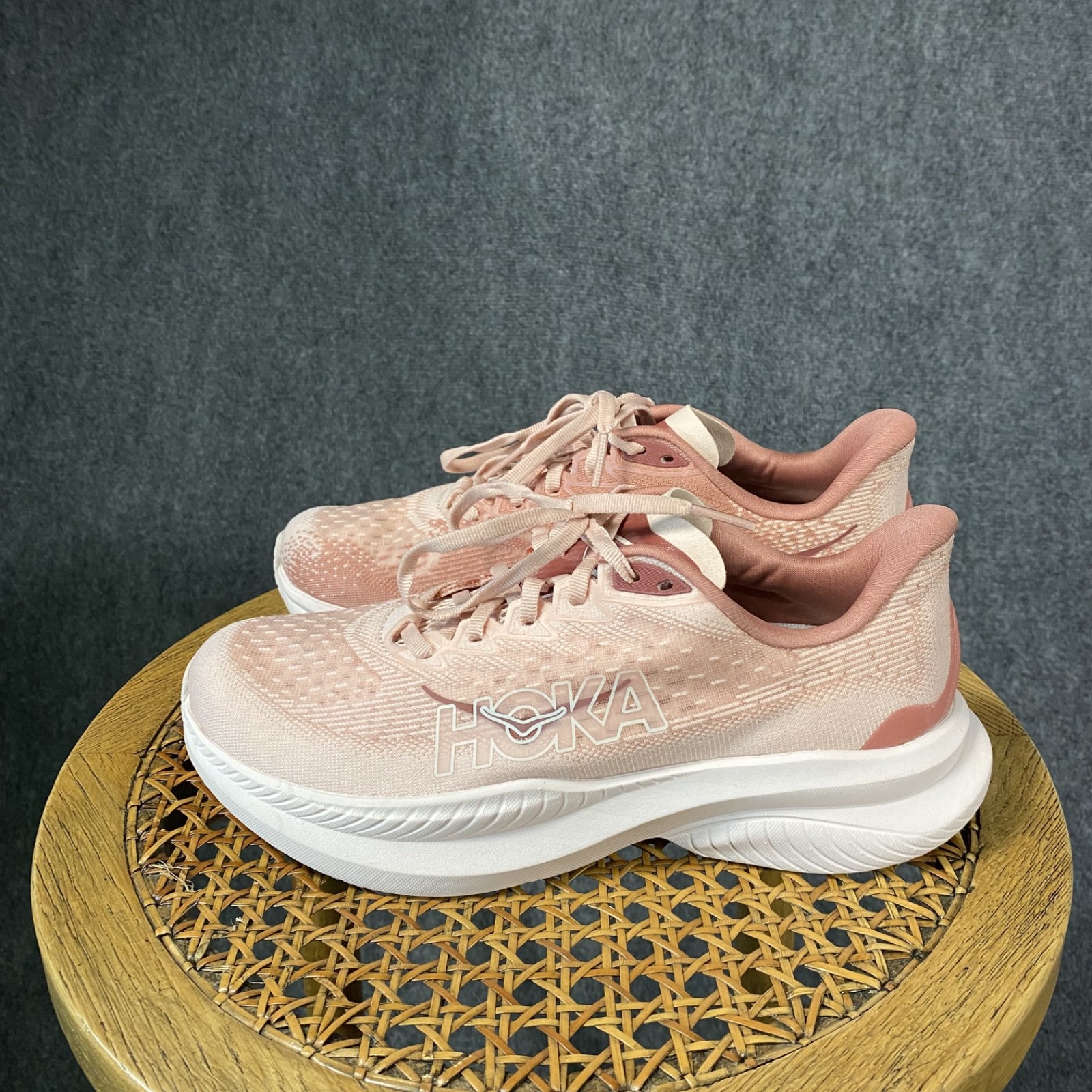 Hoka Clifton 10 Running Shoes Womens 6.5 B Pink Salmon Run Sneakers Excellent