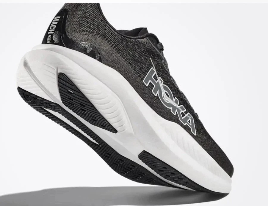 Hoka One One Mach 6 Women’s Size 8.5 Running Walking Shoes Black and White New
